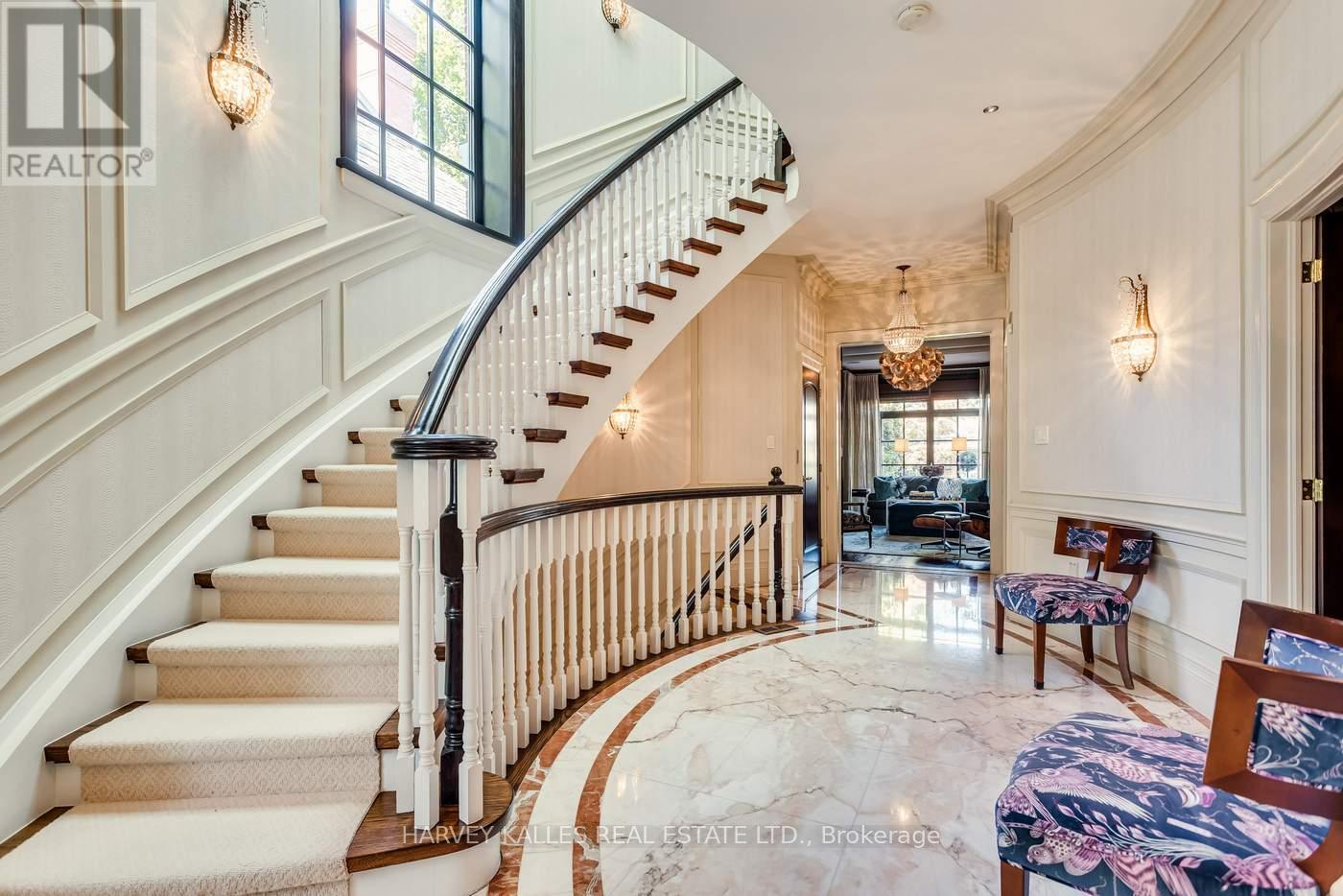 92 South Drive, Toronto, Ontario  M4W 1R6 - Photo 20 - C13024424