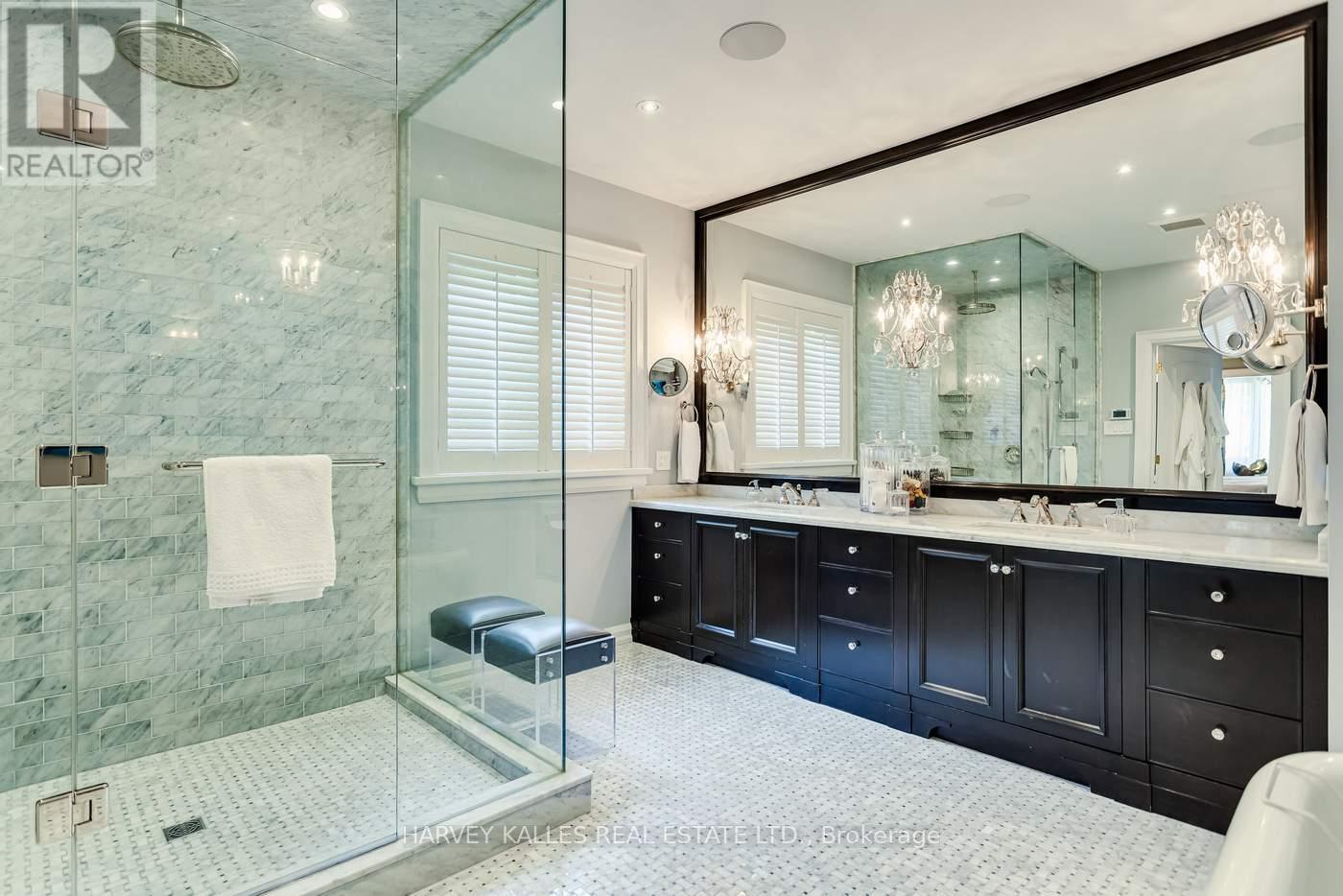 92 South Drive, Toronto, Ontario  M4W 1R6 - Photo 23 - C13024424