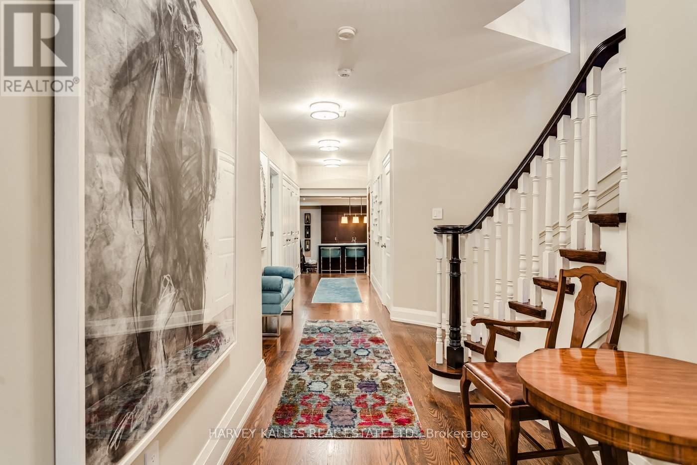 92 South Drive, Toronto, Ontario  M4W 1R6 - Photo 32 - C13024424