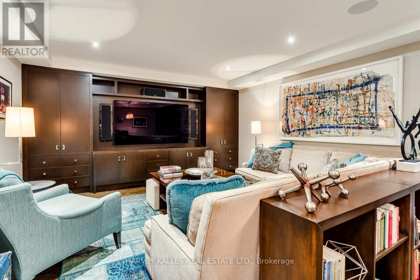 92 South Drive, Toronto, Ontario  M4W 1R6 - Photo 35 - C13024424