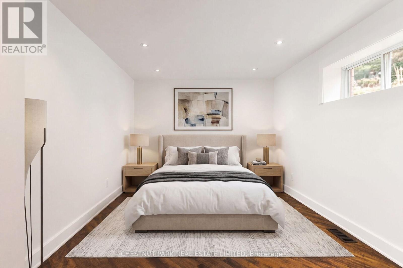 Main Fl - 734 Huron Street, Toronto, Ontario  M4V 2W3 - Photo 22 - C13024466