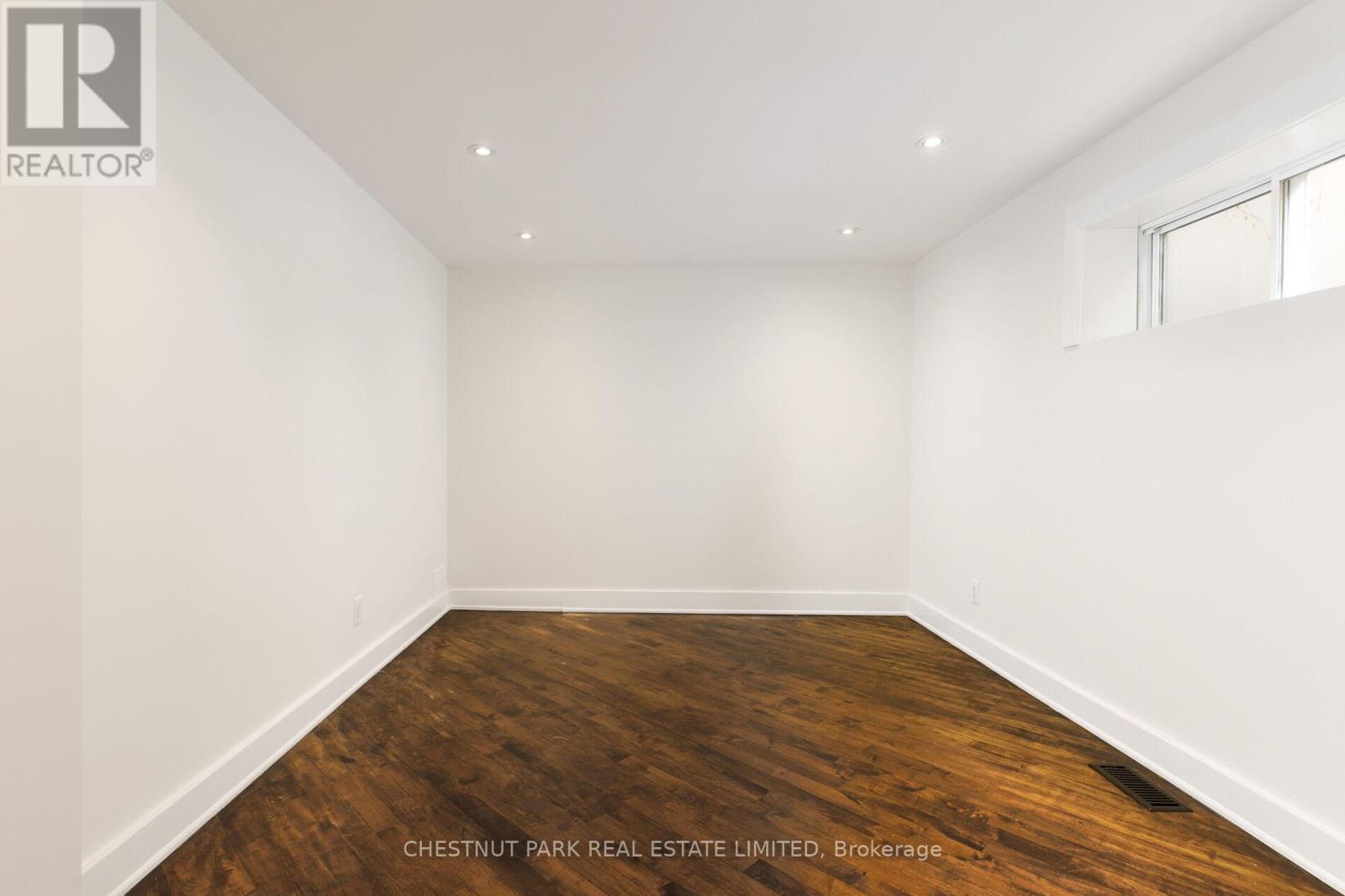 Main Fl - 734 Huron Street, Toronto, Ontario  M4V 2W3 - Photo 23 - C13024466