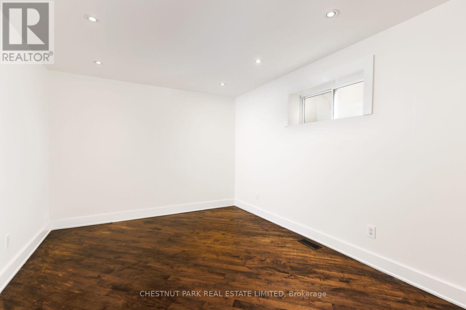 Main Fl - 734 Huron Street, Toronto, Ontario  M4V 2W3 - Photo 24 - C13024466