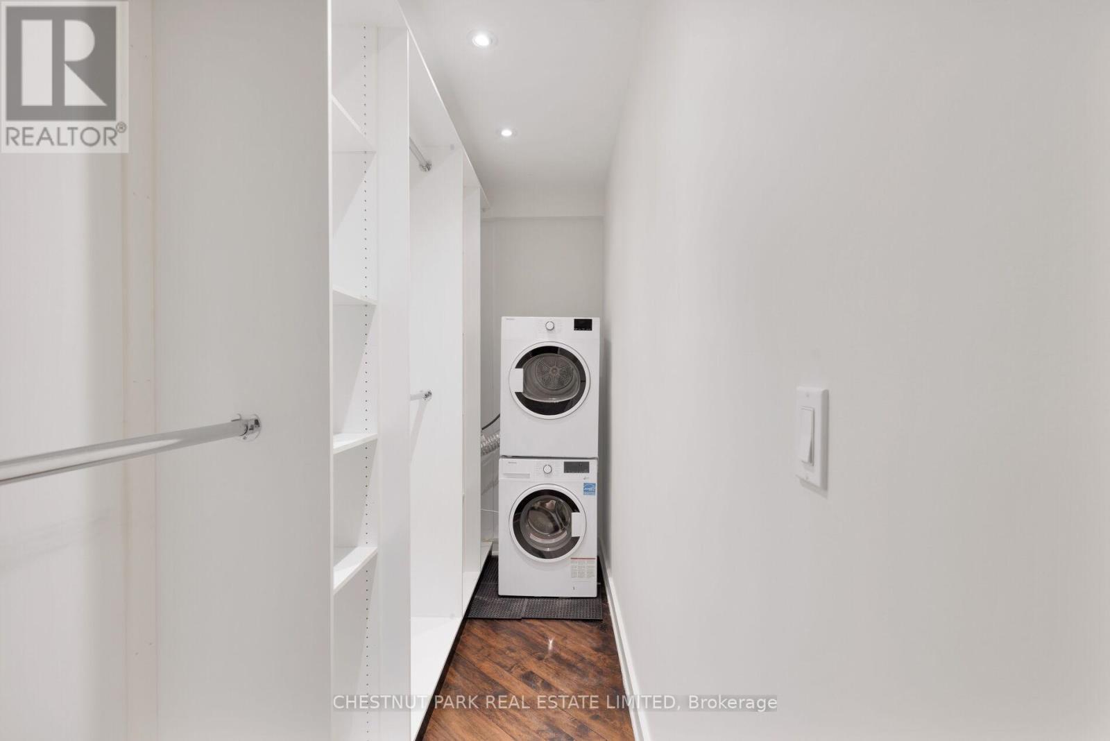 Main Fl - 734 Huron Street, Toronto, Ontario  M4V 2W3 - Photo 27 - C13024466