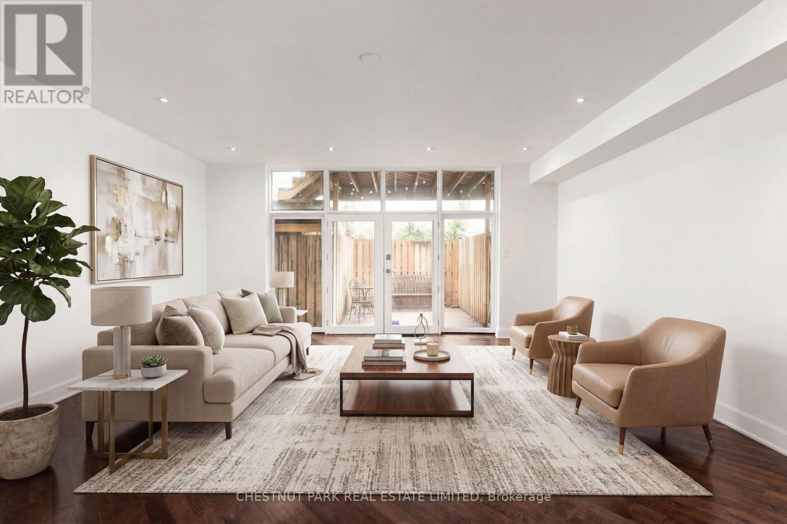 Main Fl - 734 Huron Street, Toronto, Ontario  M4V 2W3 - Photo 9 - C13024466