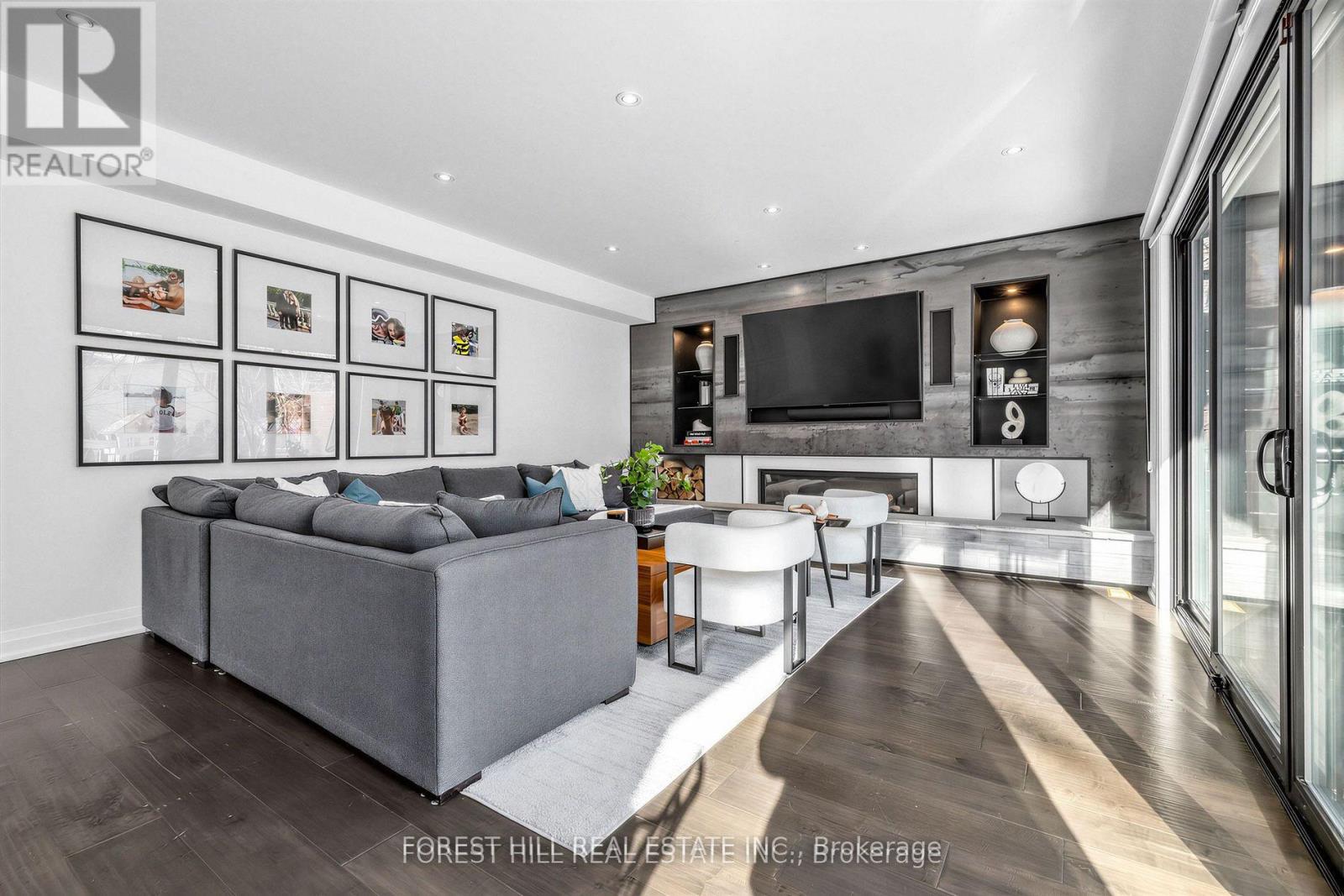 41 Invermay Avenue, Toronto, Ontario  M3H 1Z1 - Photo 15 - C13024474