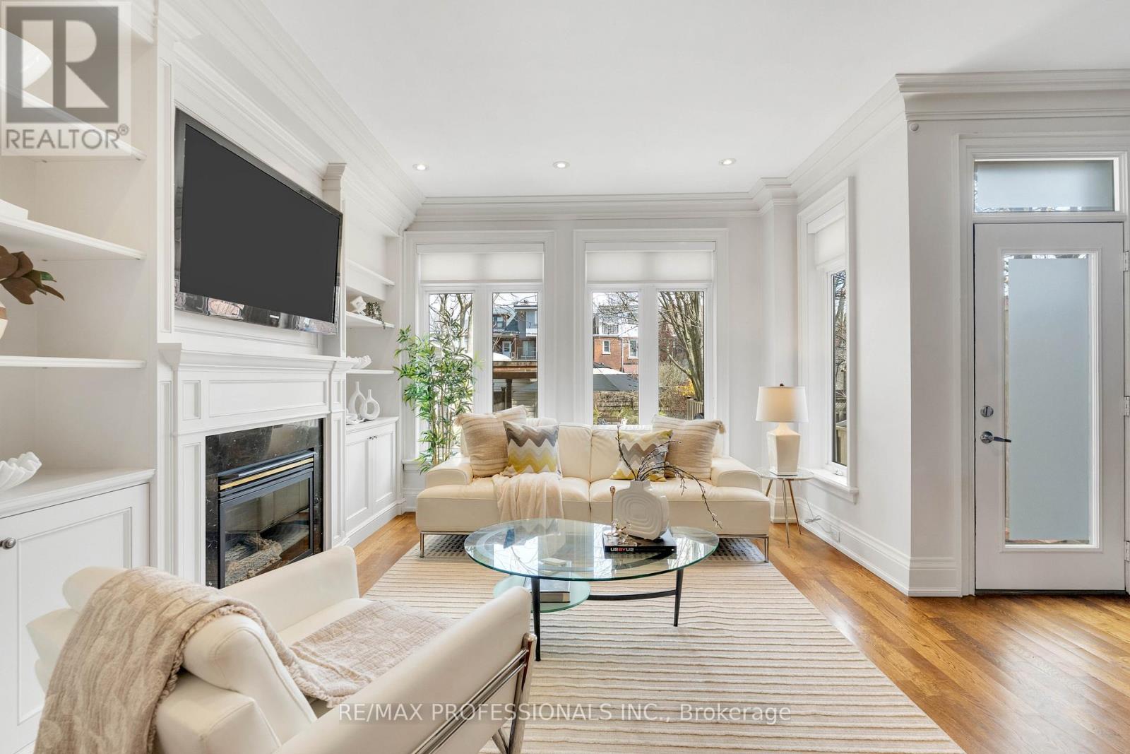 721 Markham Street, Toronto (Annex), Ontario  M6G 2M2 - Photo 2 - C13024484