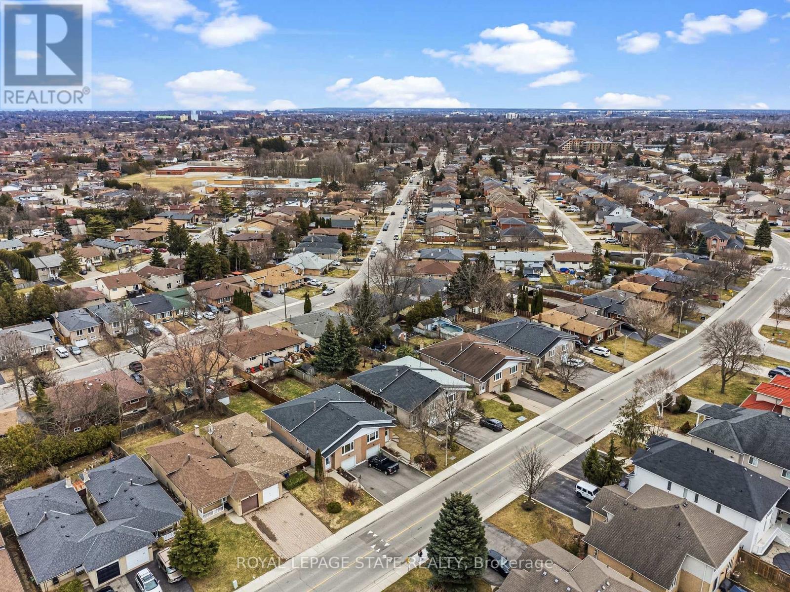 222 Greencedar Drive, Hamilton, Ontario  L9C 6W6 - Photo 33 - X12920590