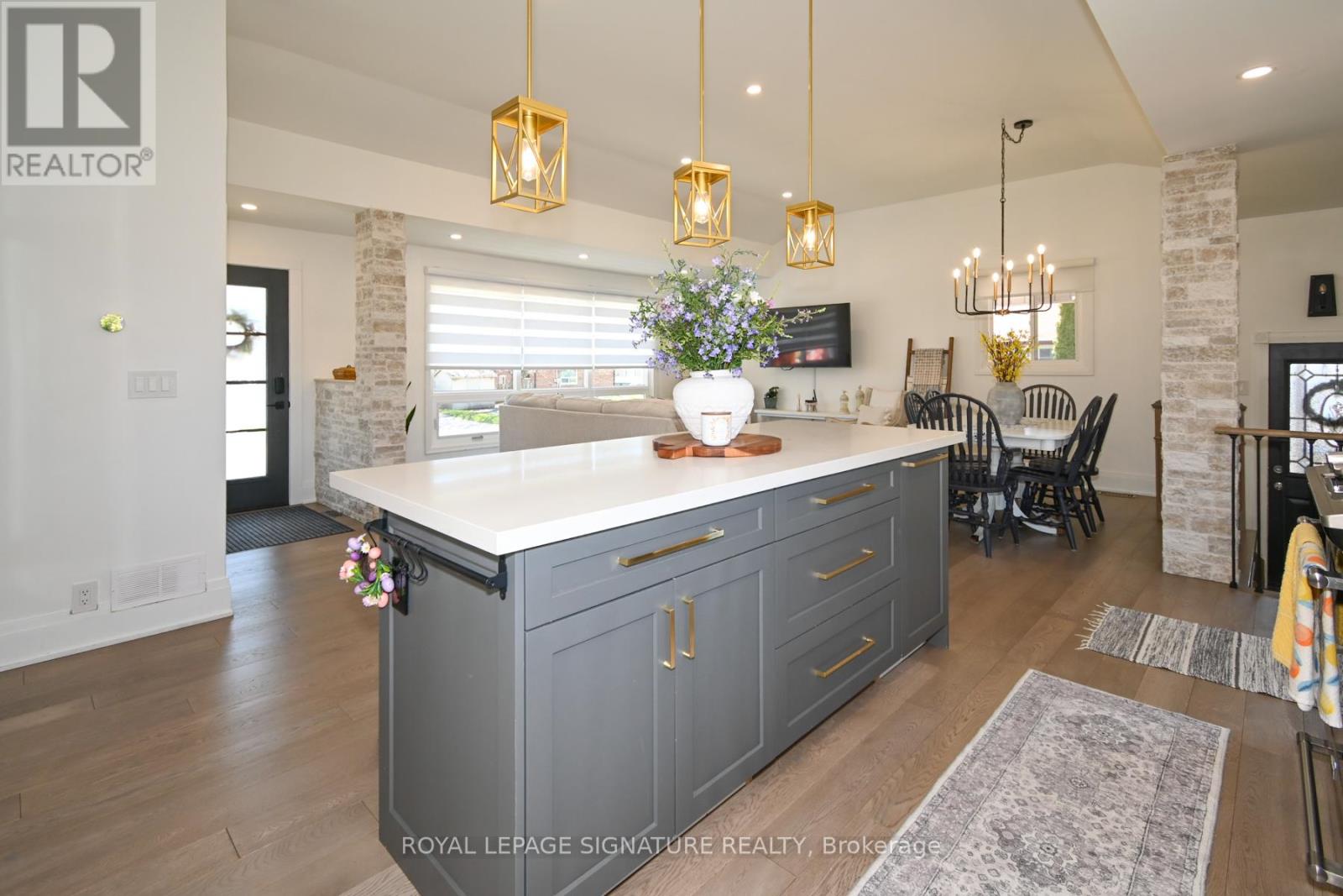 522 Rosmere Street, Oshawa, Ontario  L1J 5H6 - Photo 5 - E13024344