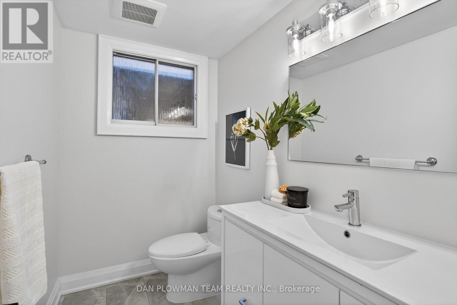 629 Grandview Street S, Oshawa, Ontario  L1H 7T5 - Photo 15 - E13024404