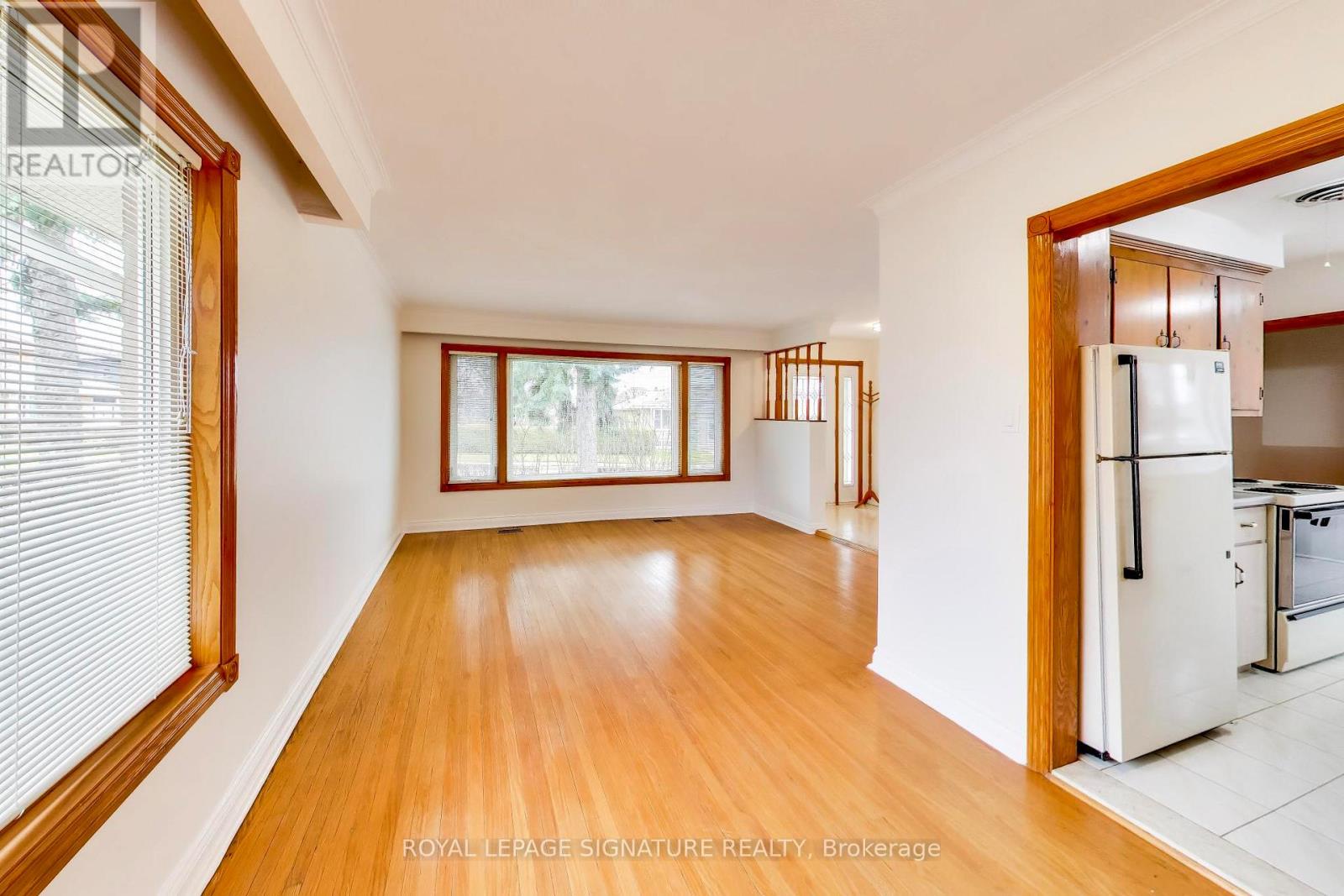 1 Charlemont Crescent, Toronto, Ontario  M1T 1M3 - Photo 12 - E13024476