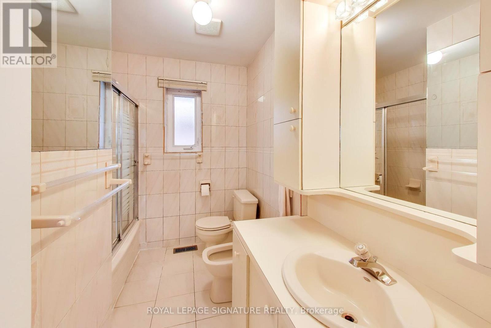 1 Charlemont Crescent, Toronto, Ontario  M1T 1M3 - Photo 21 - E13024476