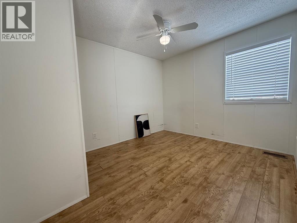 9715 108 Avenue, Clairmont, Alberta  T8X 5E4 - Photo 17 - A2300882