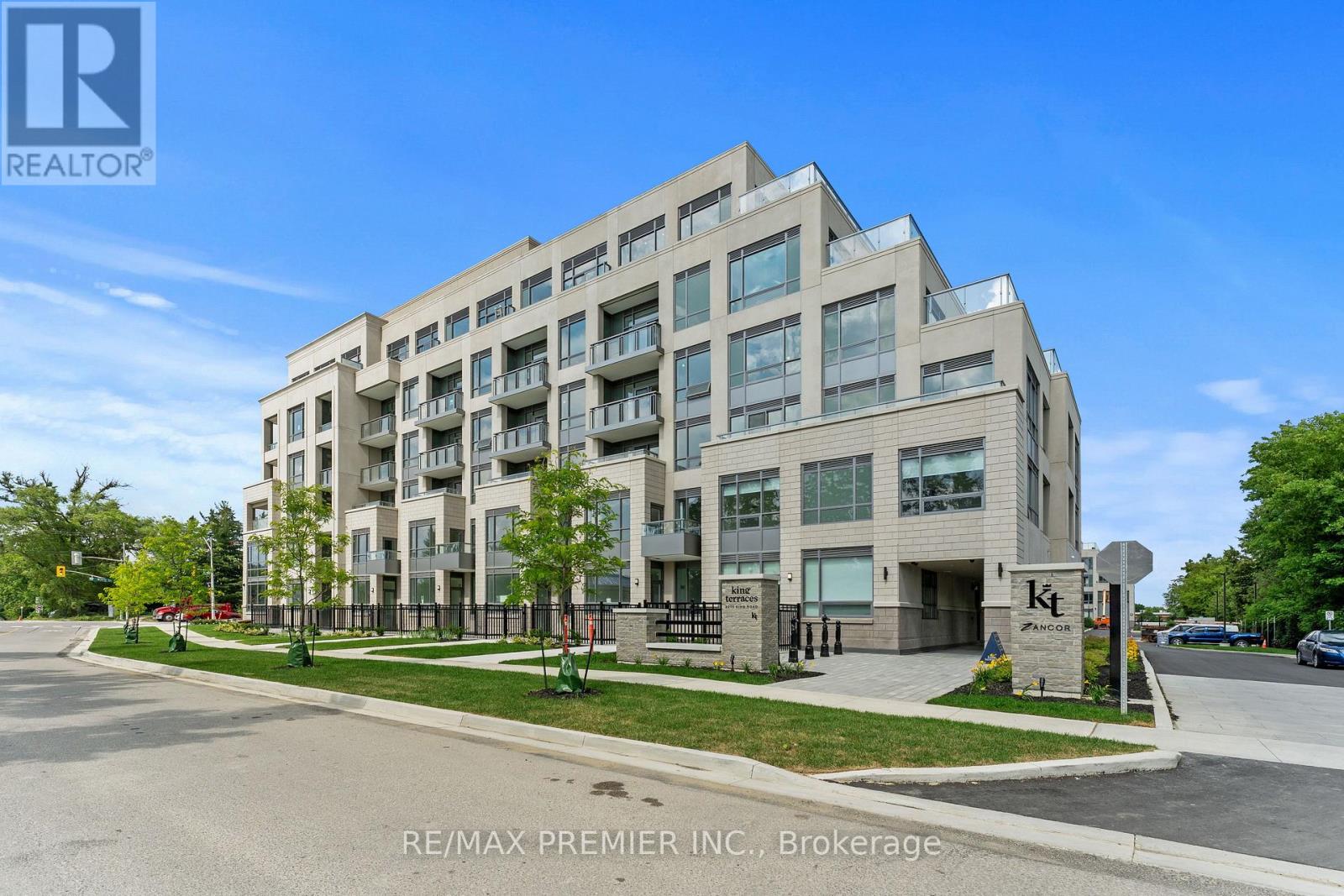 435 - 2075 KING ROAD, King, Ontario