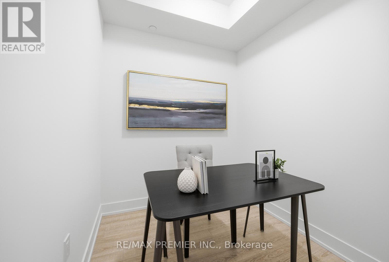 435 - 2075 King Road, King, Ontario  L7B 0R6 - Photo 21 - N13024348