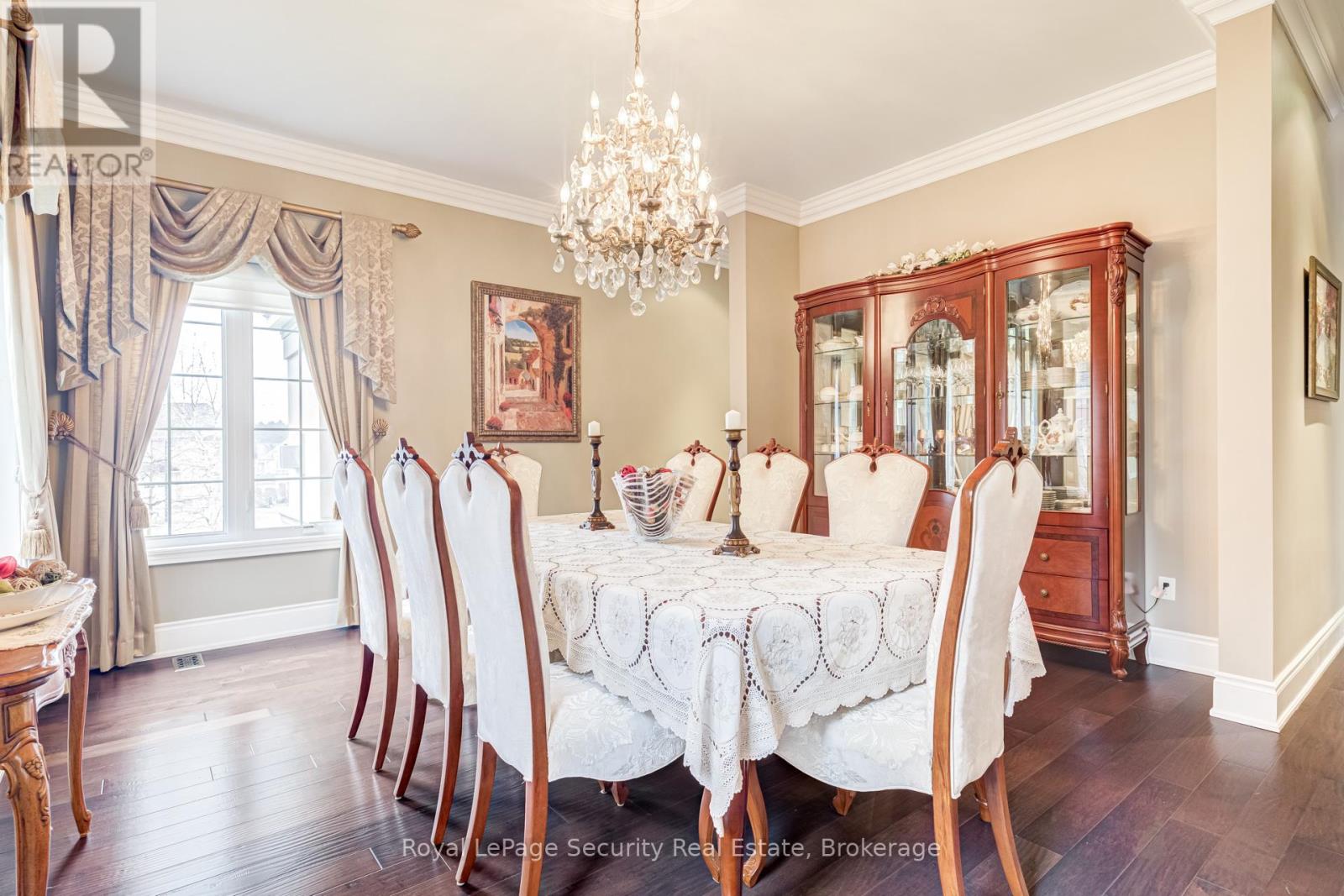 20 Aubrietia Court, Richmond Hill, Ontario  L4E 2R3 - Photo 11 - N13024440