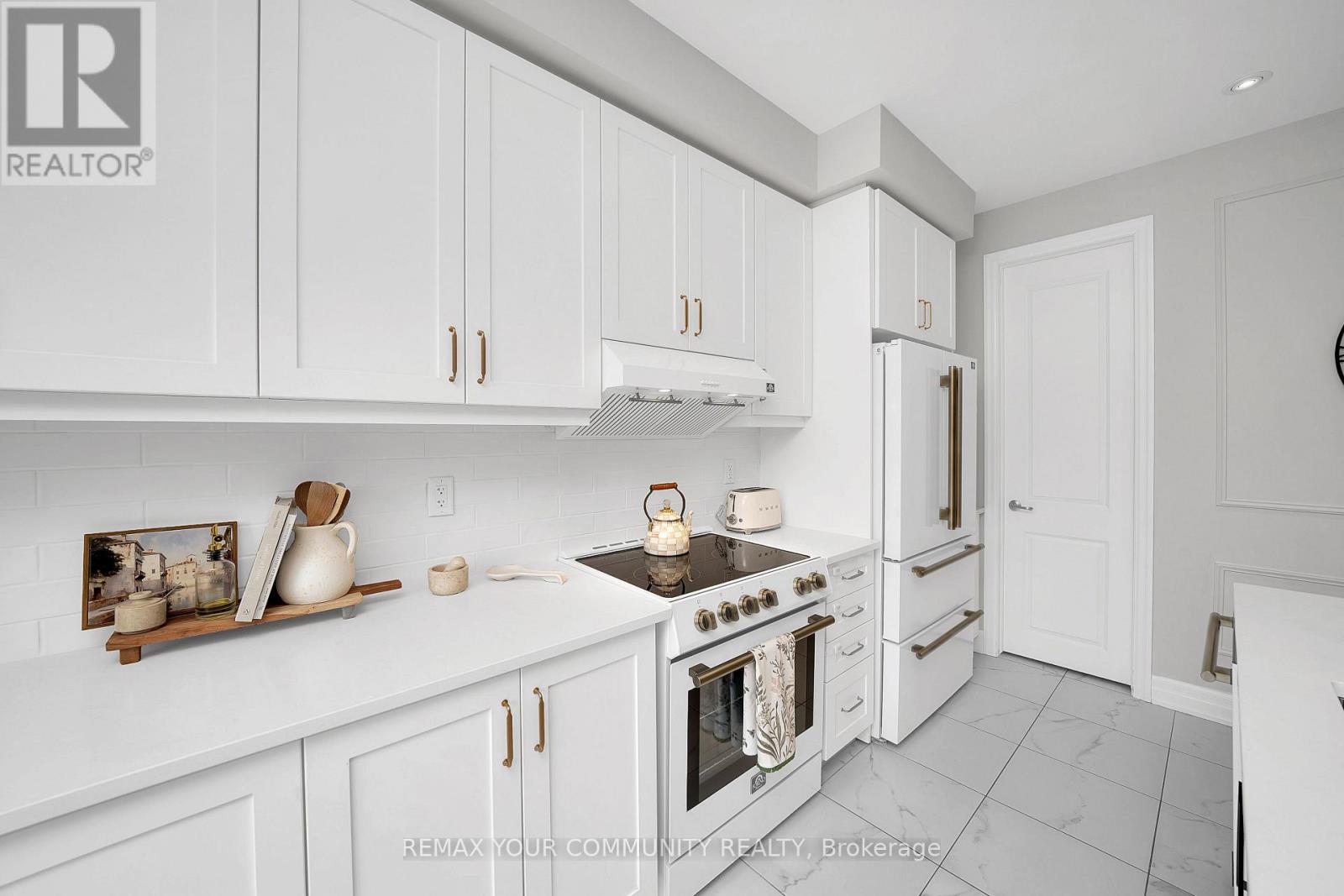 313 Kleinburg Summit Way, Vaughan, Ontario  L4H 4S7 - Photo 6 - N13024442