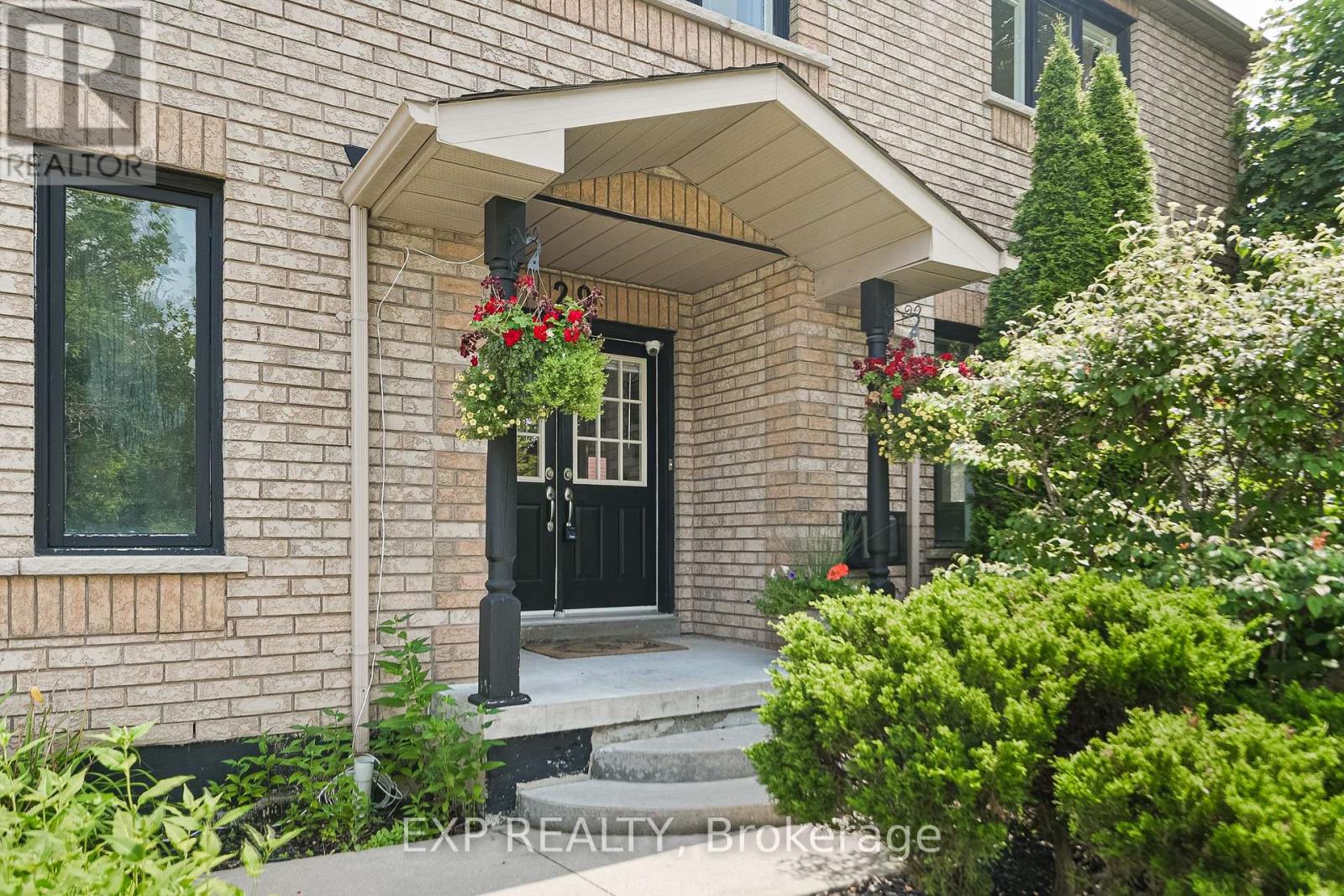 29 Batson Drive, Aurora, Ontario  L4G 7G8 - Photo 4 - N13024498