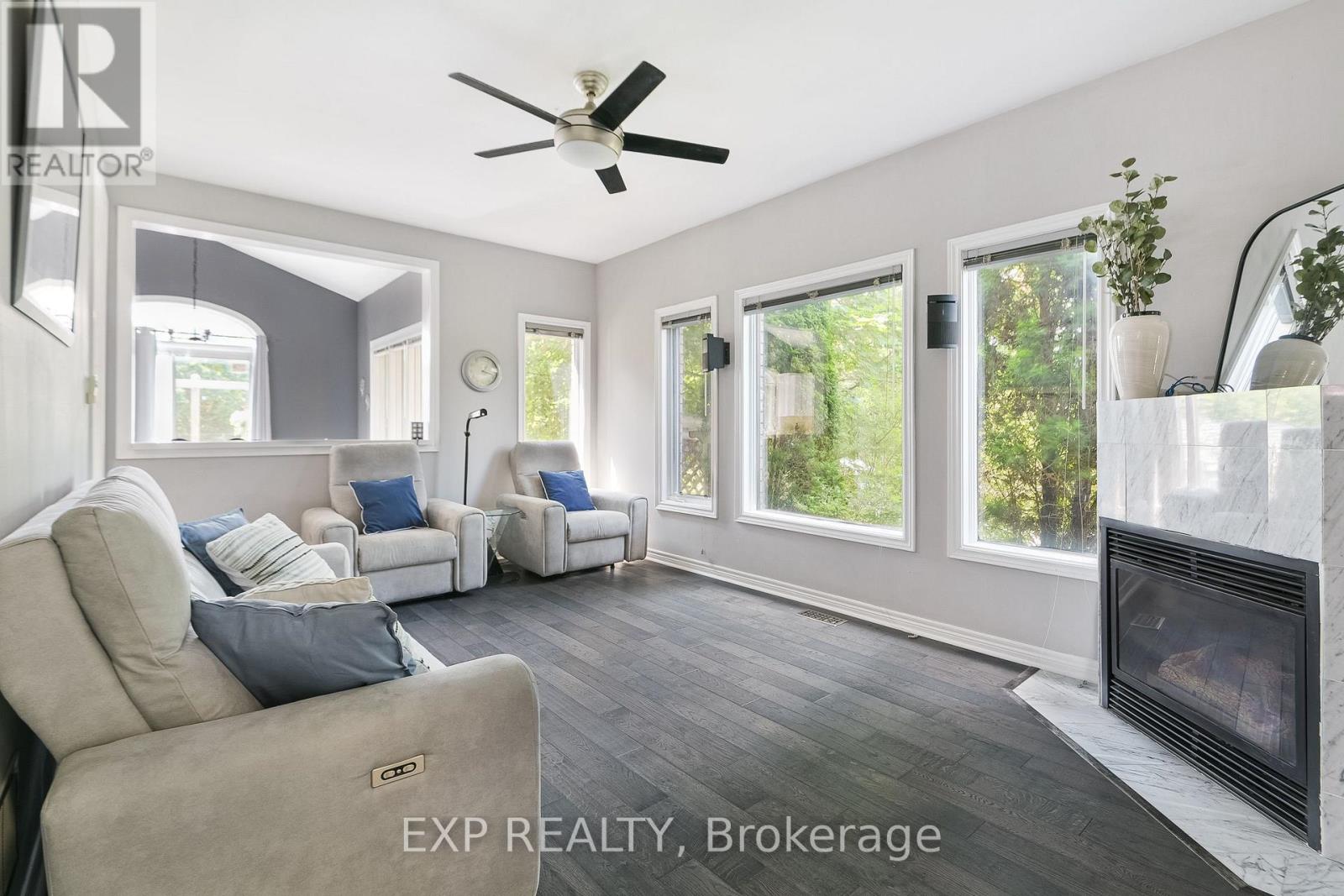 29 Batson Drive, Aurora, Ontario  L4G 7G8 - Photo 8 - N13024498