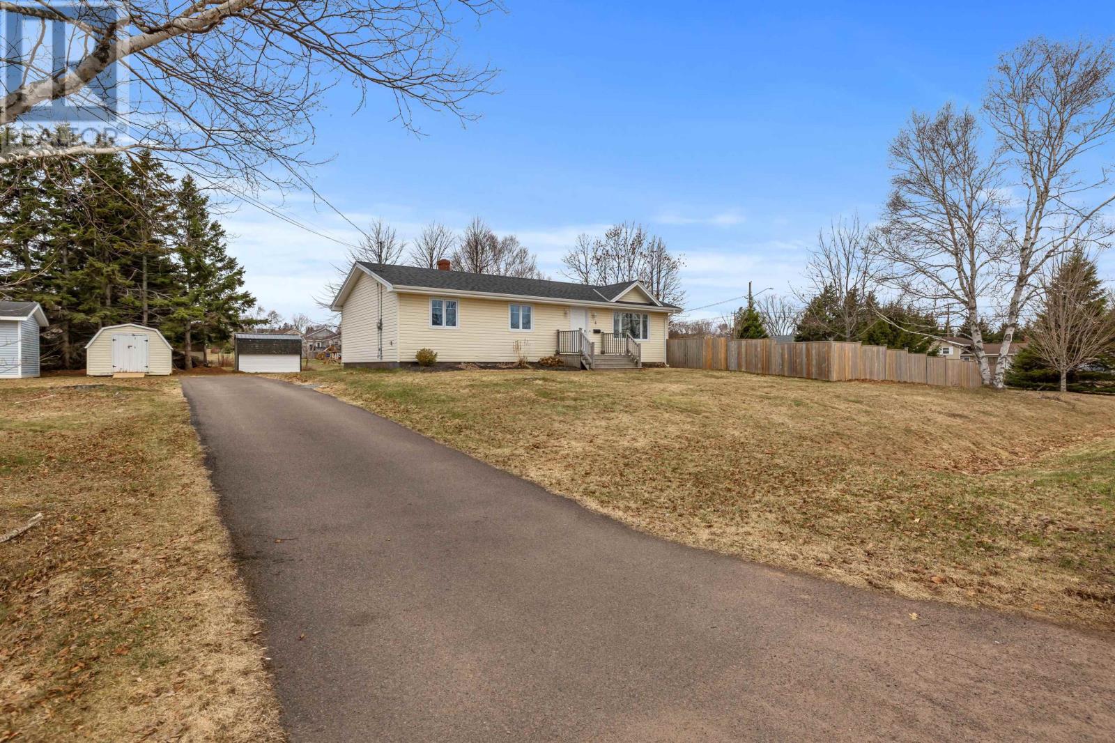 4 Woodlane Drive, stratford, Prince Edward Island