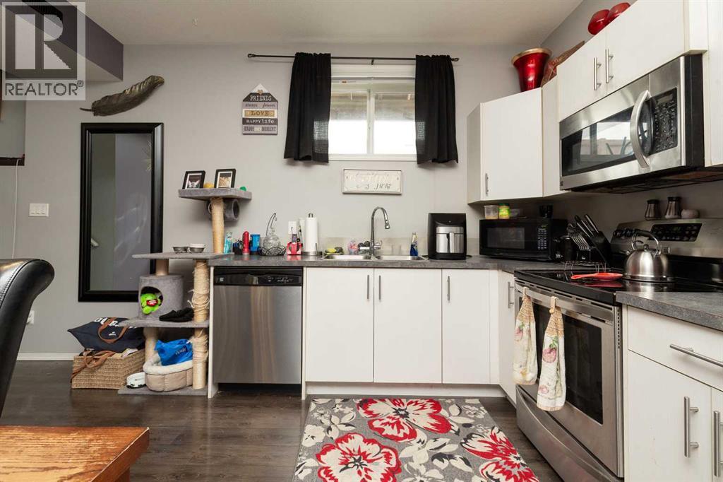 1164 Keystone Road W, Lethbridge, Alberta  T1J 4S7 - Photo 5 - A2296413