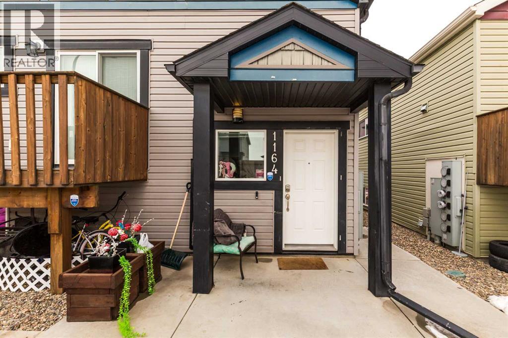 1164 Keystone Road W, Lethbridge, Alberta  T1J 4S7 - Photo 2 - A2296413