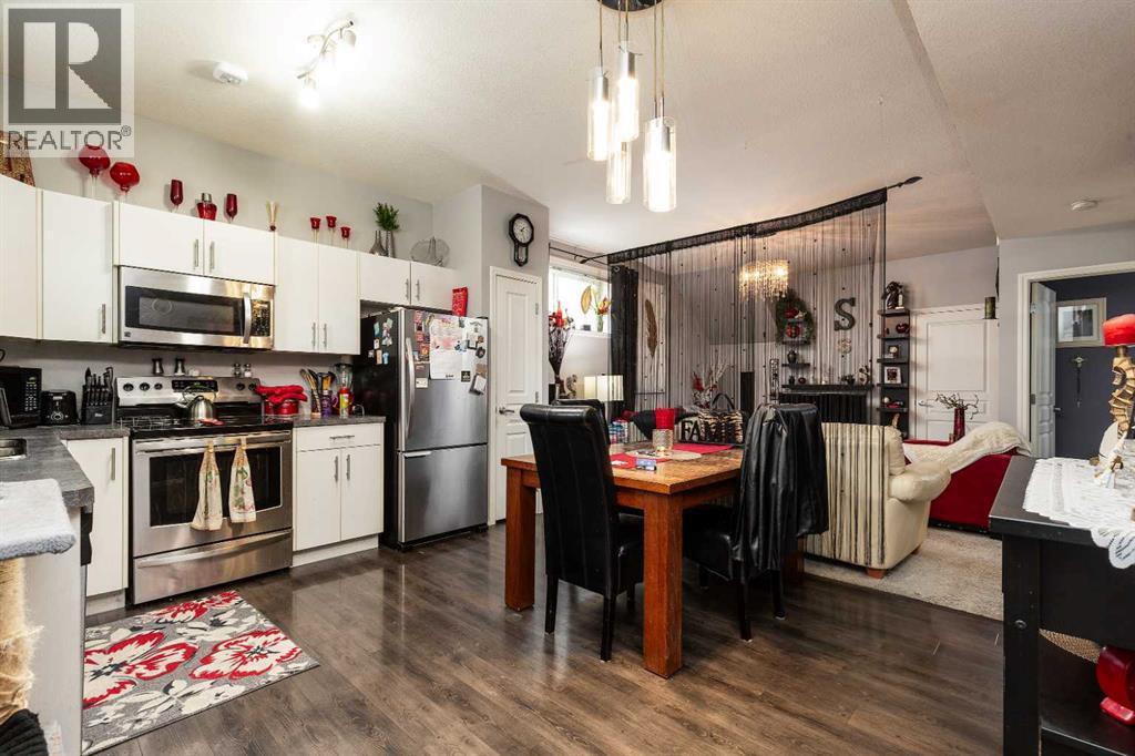 1164 Keystone Road W, Lethbridge, Alberta  T1J 4S7 - Photo 3 - A2296413