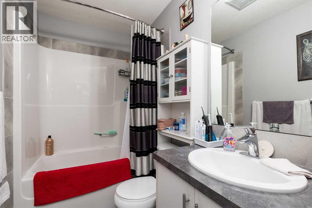 1164 Keystone Road W, Lethbridge, Alberta  T1J 4S7 - Photo 11 - A2296413