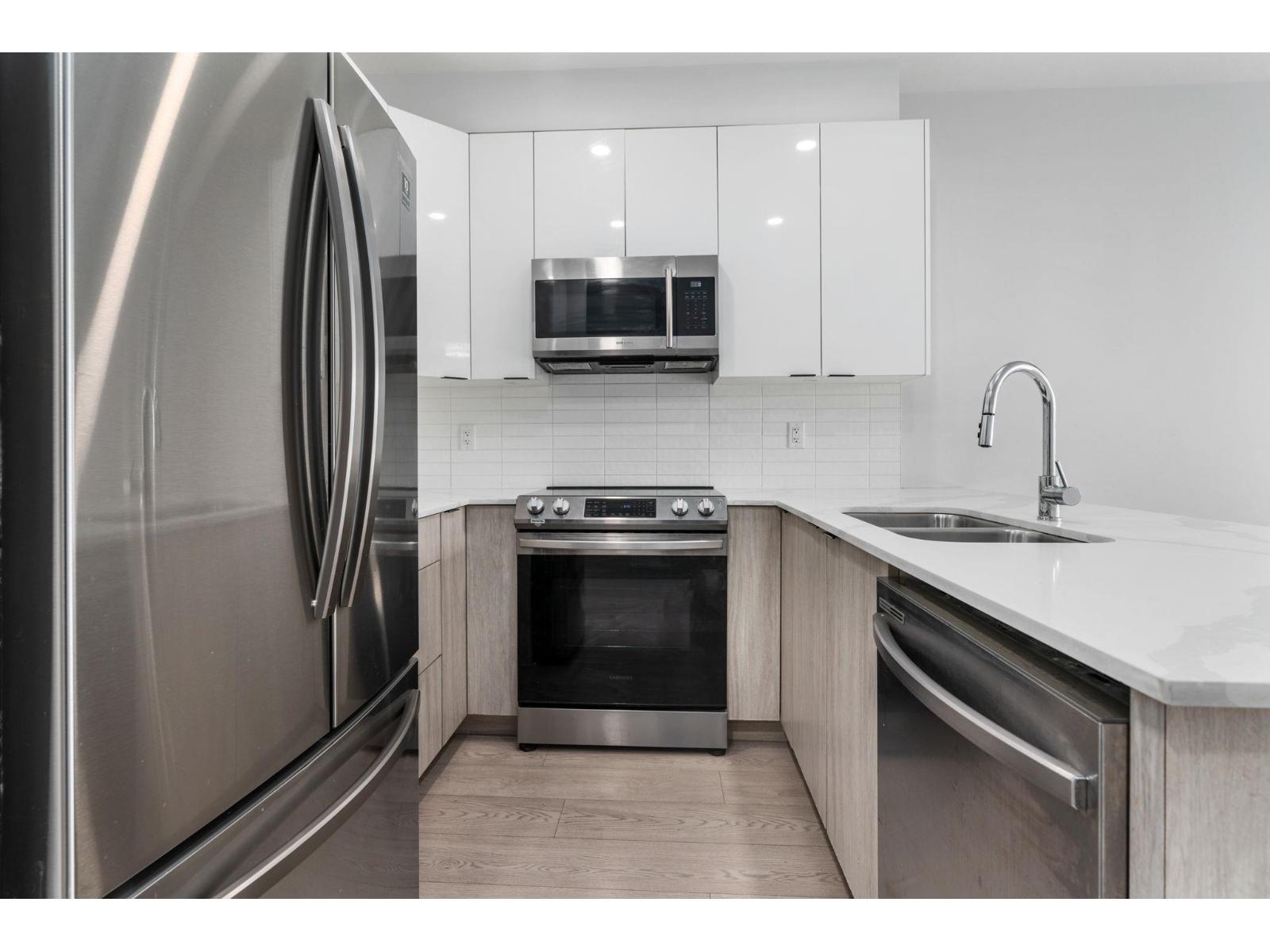 309 5486 199a Street, Langley, British Columbia  V3A 0N6 - Photo 2 - R3113140