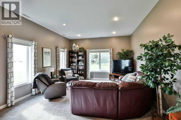 95048 Hwy 845, Rural Lethbridge County, Alberta  T1M 1M5 - Photo 3 - A2261403