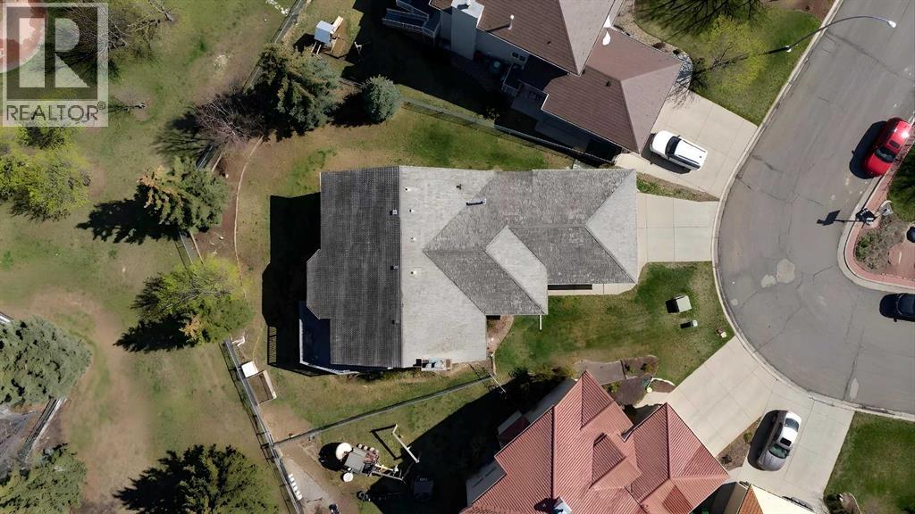 251 Hampshire Place NW, Calgary, Alberta  T3A 4Y7 - Photo 3 - A2302879