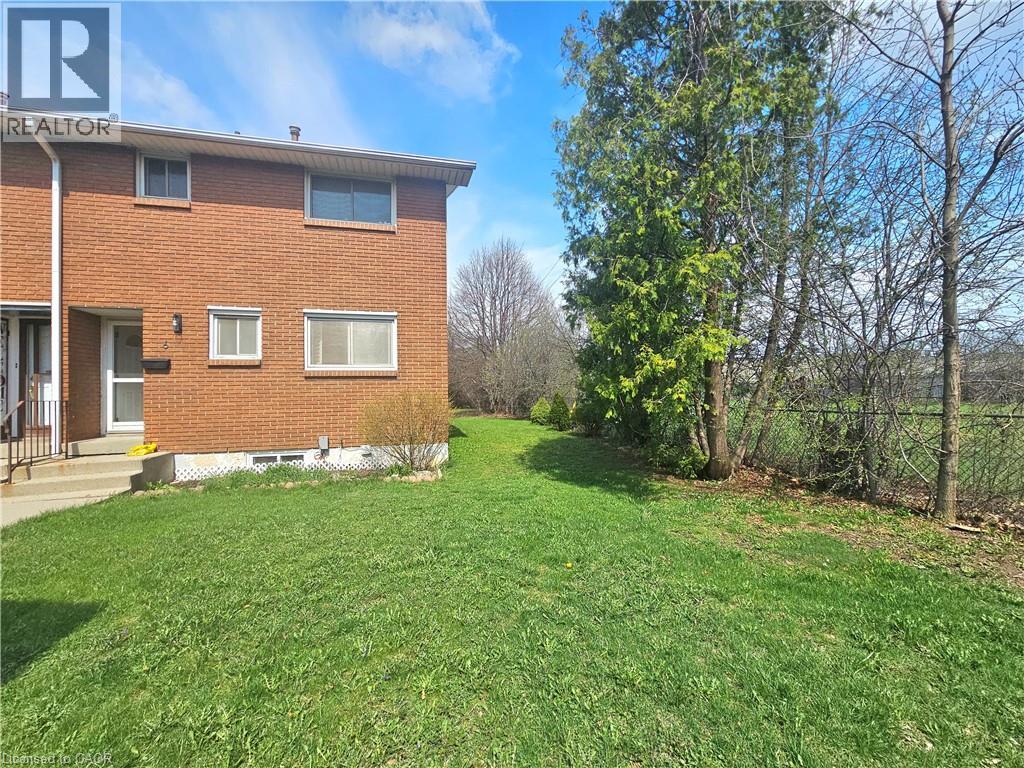 161 BERKINDALE Drive Unit# 6, Hamilton, Ontario
