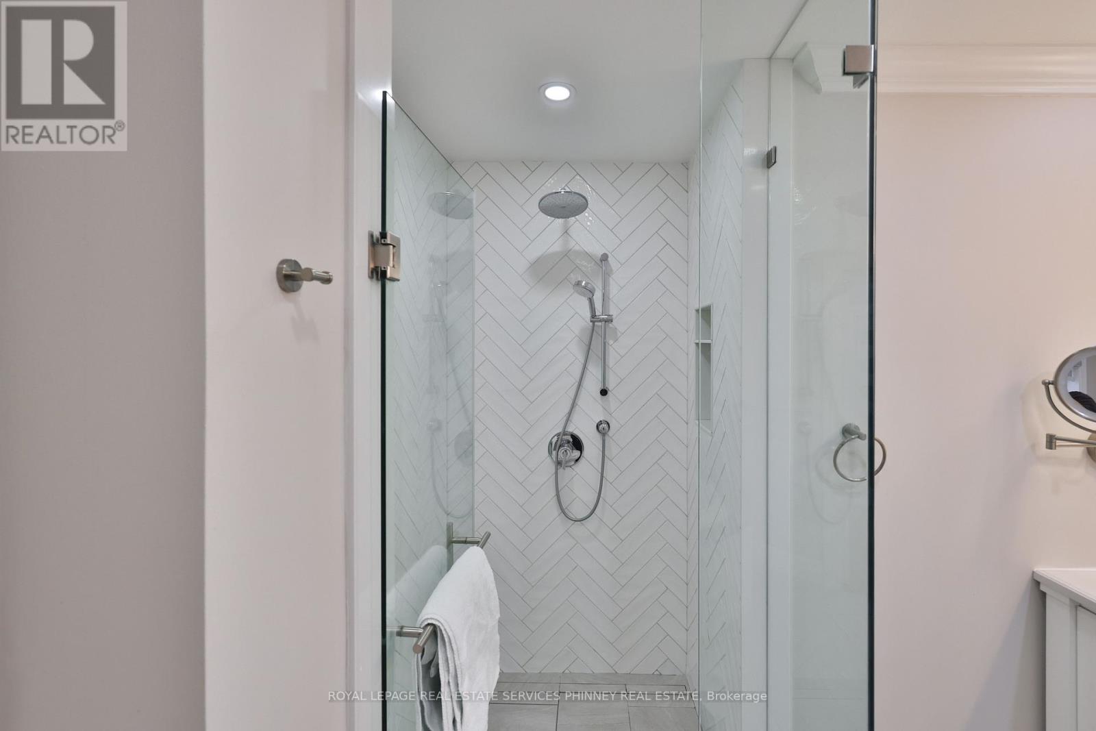 976 Silver Birch Trail, Mississauga, Ontario  L5J 4S3 - Photo 23 - W13024330