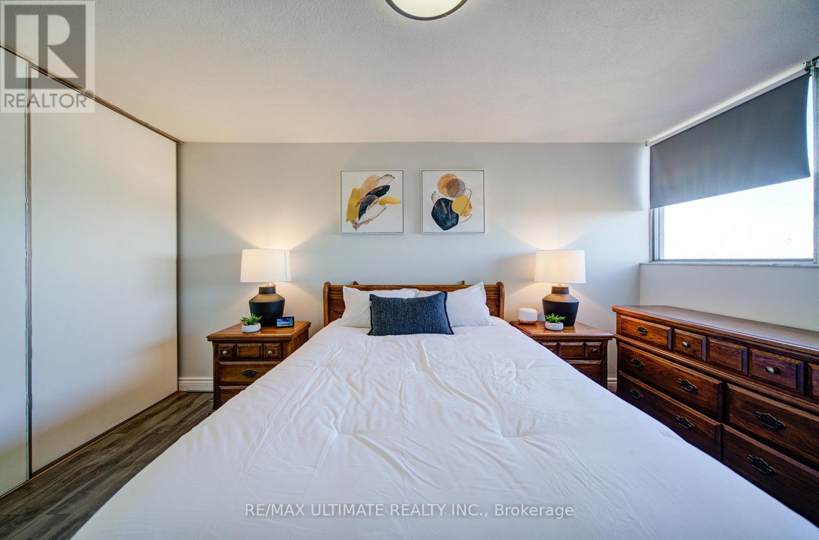 Ph#11 - 11 Wincott Drive, Toronto, Ontario  M9R 2R9 - Photo 23 - W13024364