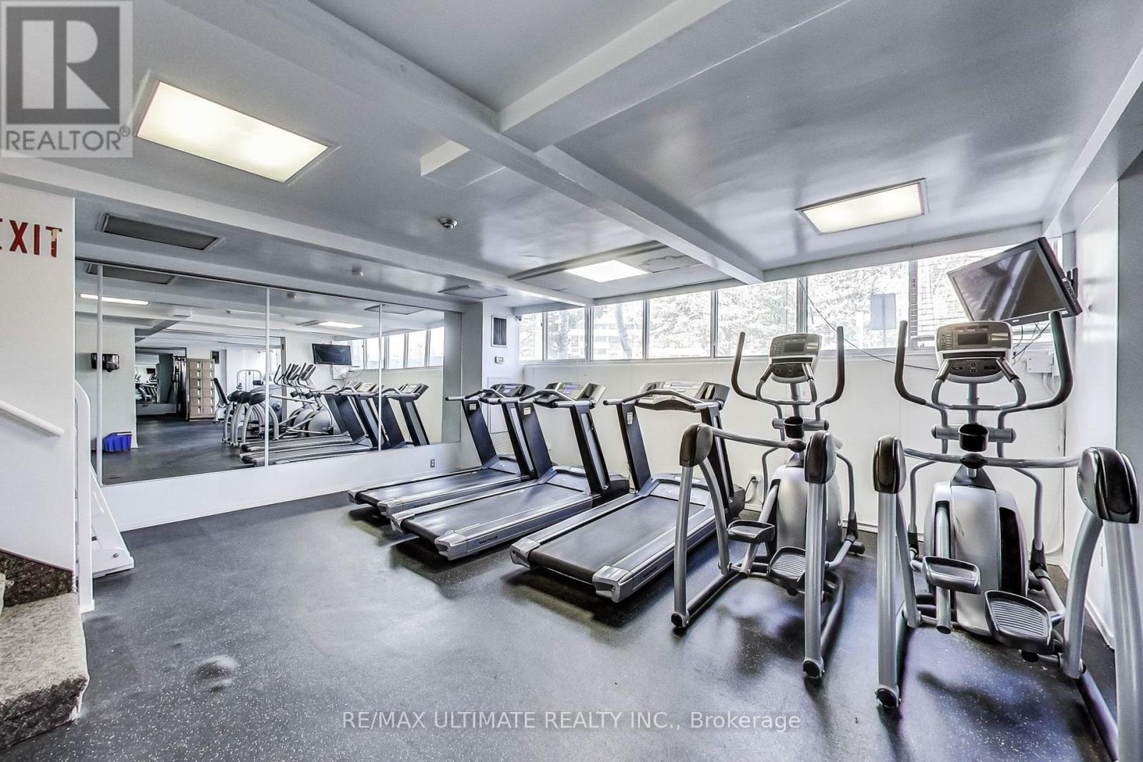 Ph#11 - 11 Wincott Drive, Toronto, Ontario  M9R 2R9 - Photo 32 - W13024364