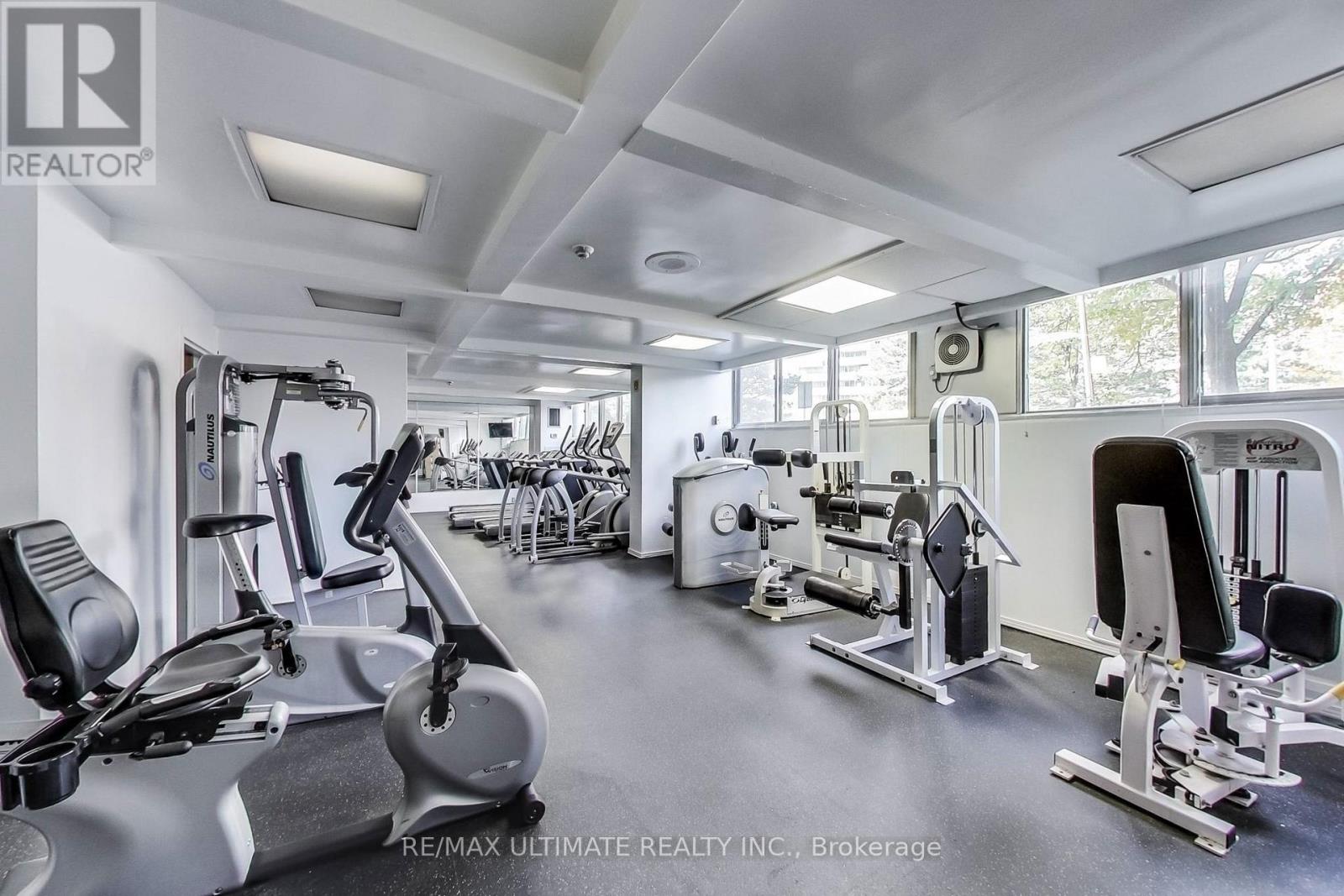 Ph#11 - 11 Wincott Drive, Toronto, Ontario  M9R 2R9 - Photo 33 - W13024364