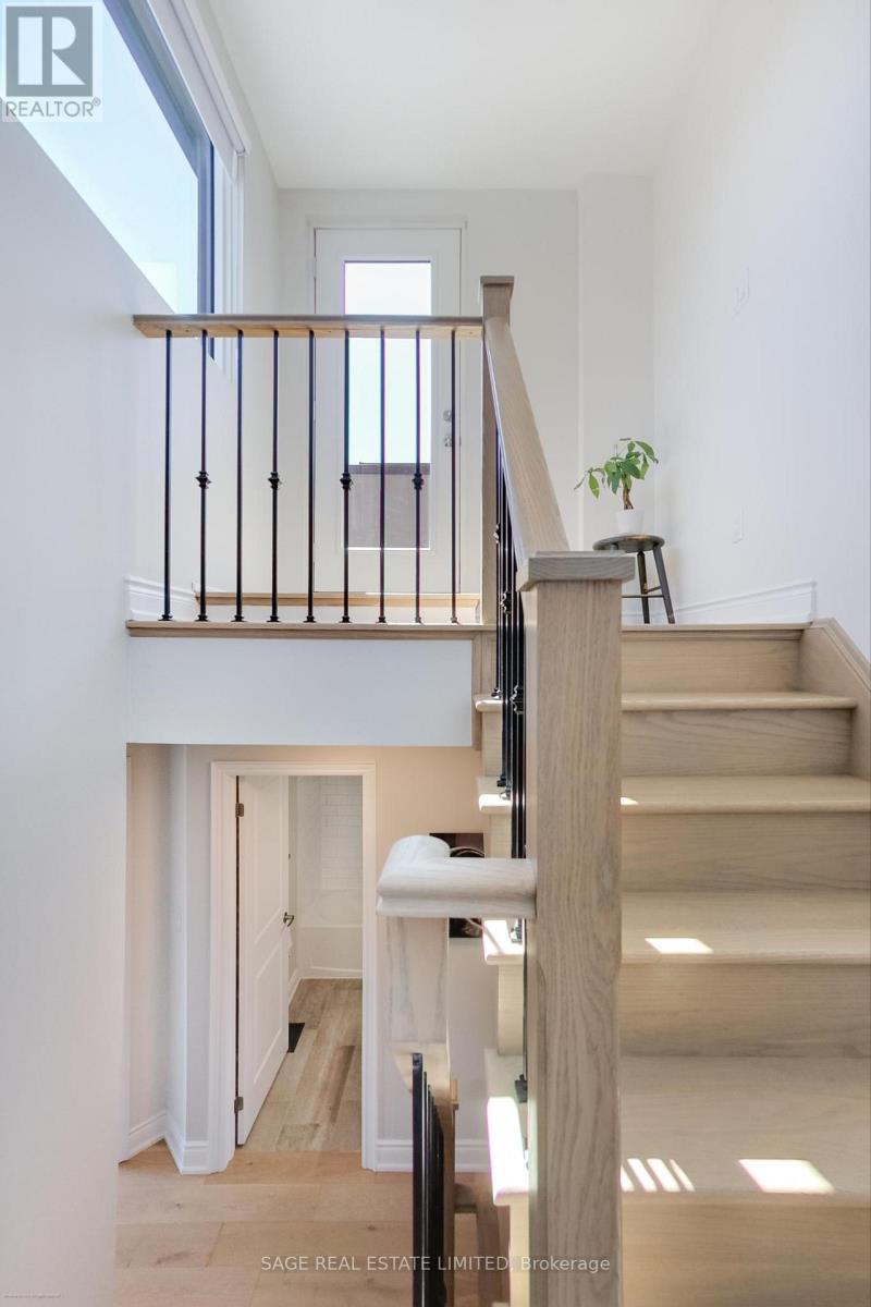 66 Pony Farm Drive, Toronto, Ontario  M9R 0B3 - Photo 24 - W13024414