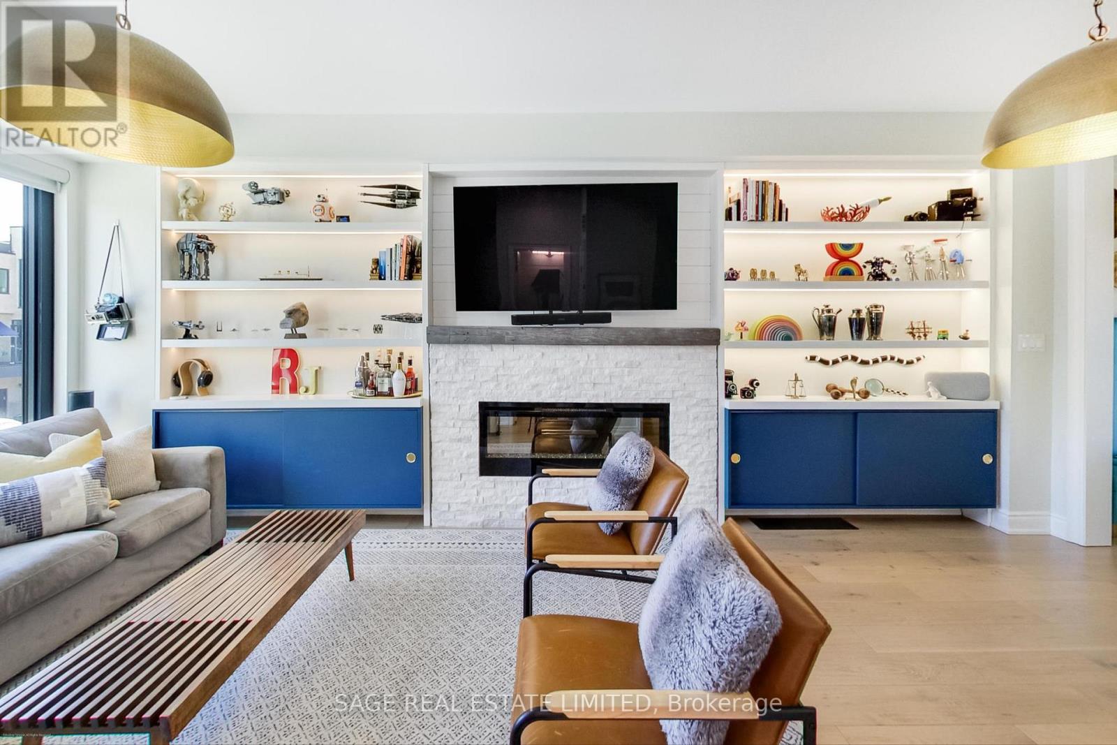 66 Pony Farm Drive, Toronto, Ontario  M9R 0B3 - Photo 3 - W13024414