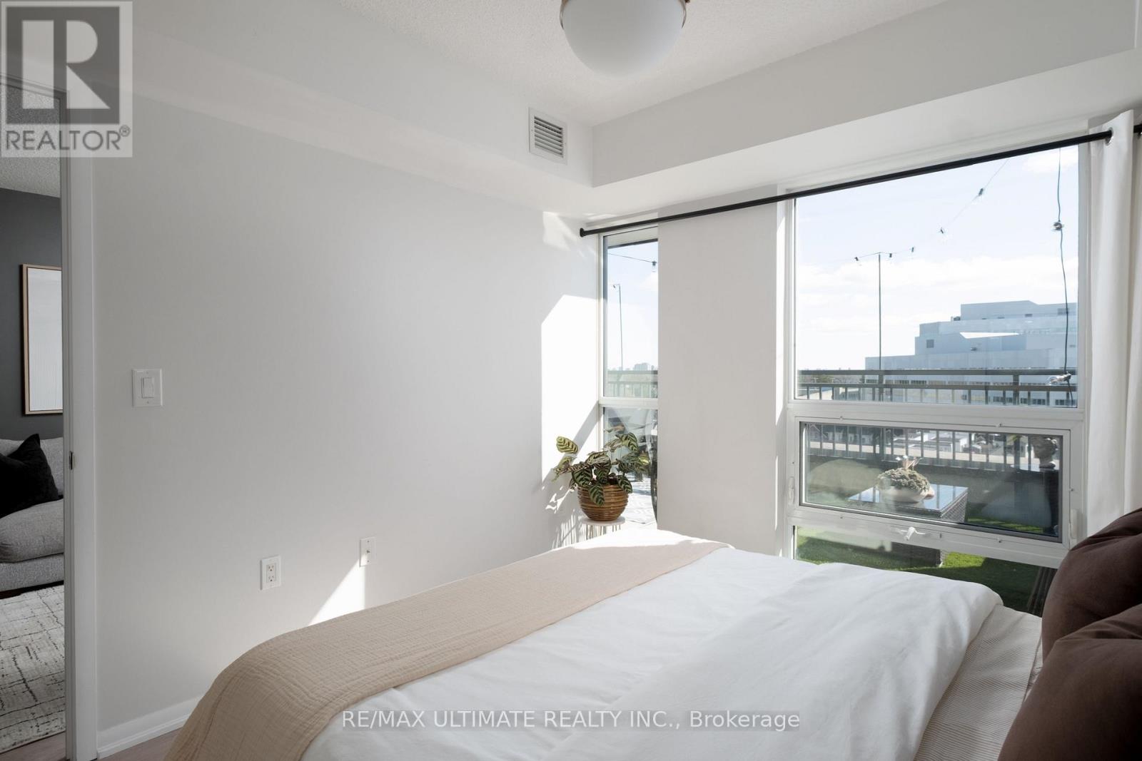 738 - 36 Via Bagnato, Toronto, Ontario  M6A 0B7 - Photo 12 - W13024420