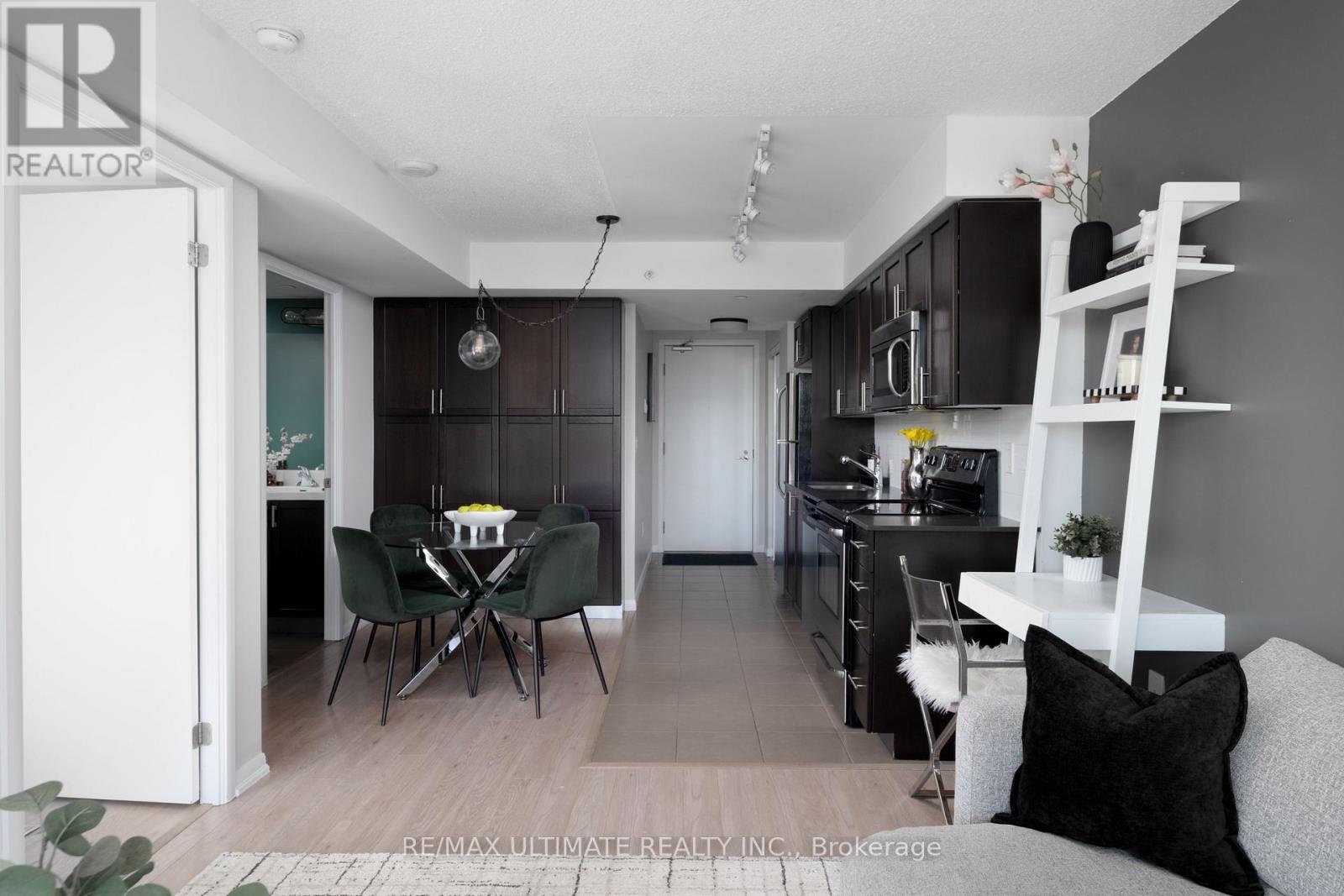 738 - 36 Via Bagnato, Toronto, Ontario  M6A 0B7 - Photo 6 - W13024420