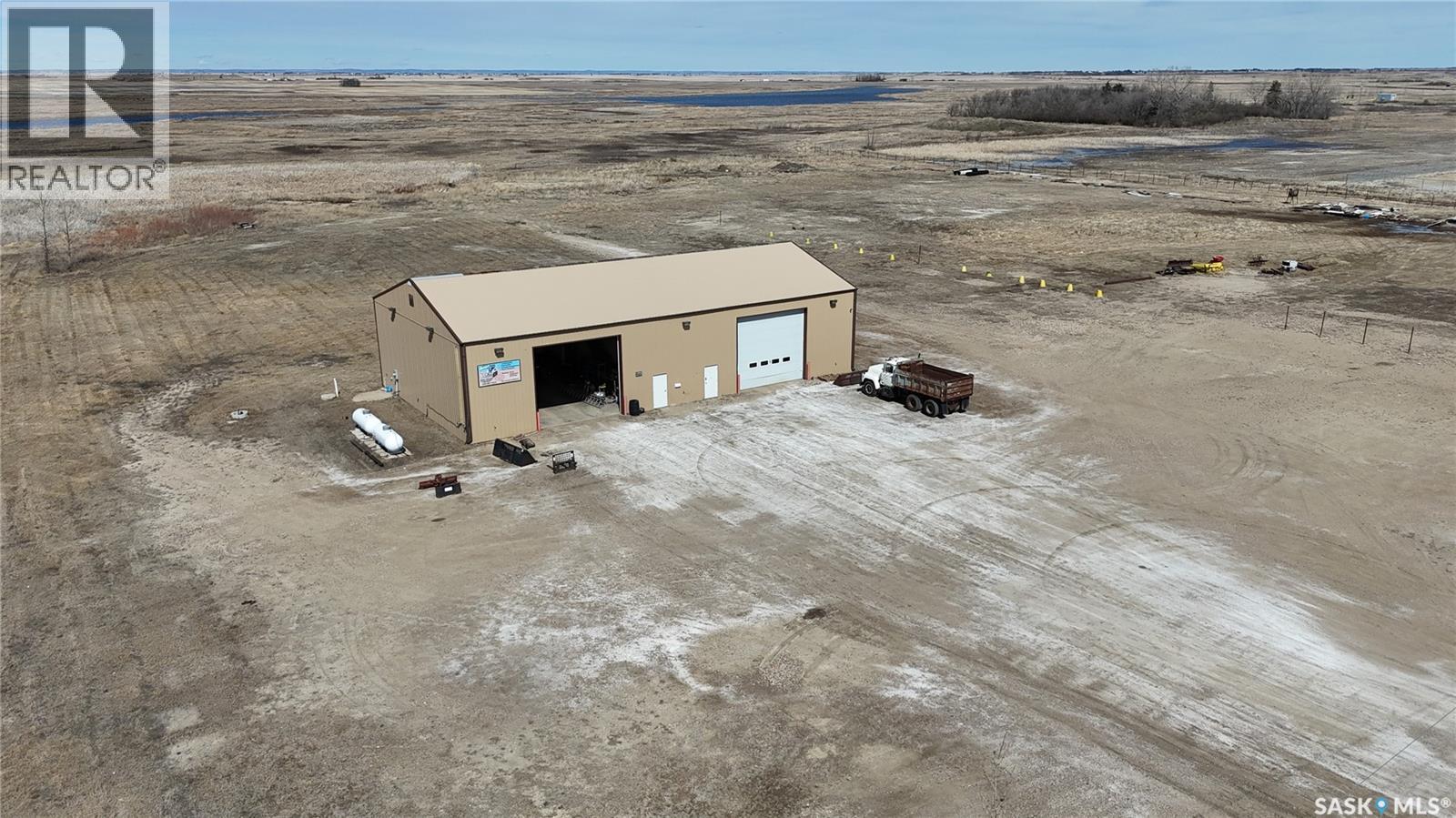 201 Margaret Street, Lampman, Saskatchewan  S0C 1N0 - Photo 3 - SK033477