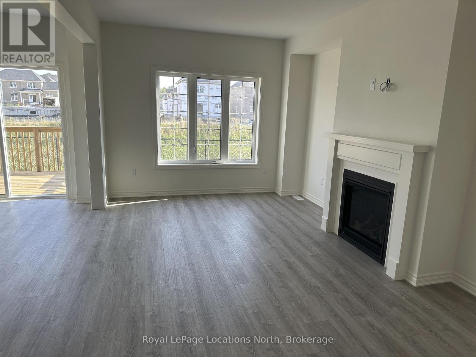 231 Mckenzie Drive, Clearview, Ontario  L0M 1S0 - Photo 4 - S12912132