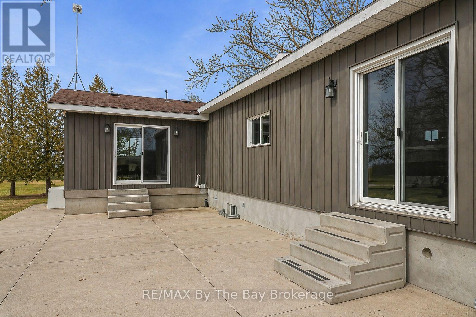 2533 Flos 3 Road W, Springwater, Ontario  L0L 2K0 - Photo 20 - S12935852