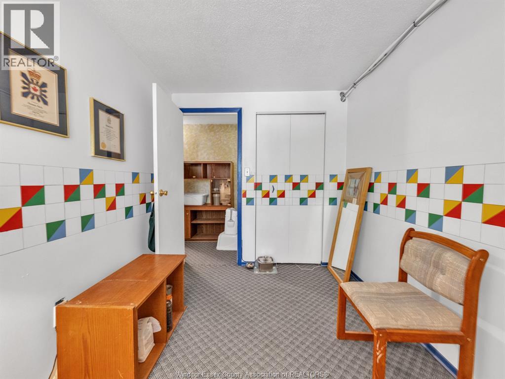 6430 Thornberry, Windsor, Ontario  N8T 2W9 - Photo 23 - 26008729