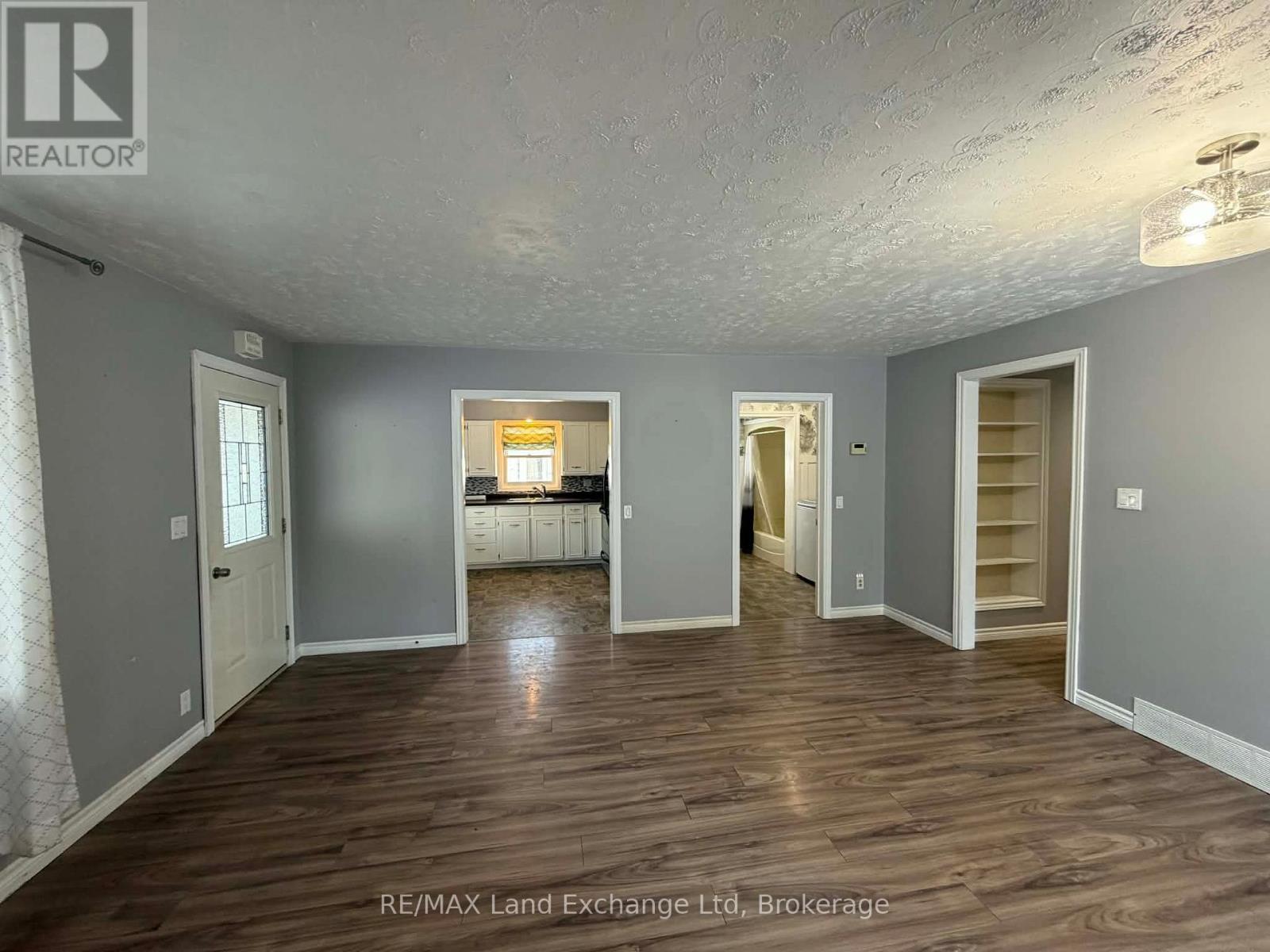 349 Shuter Street, North Huron, Ontario  N0G 2W0 - Photo 9 - X12952582