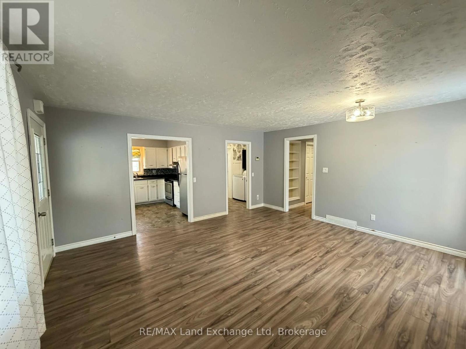 349 Shuter Street, North Huron, Ontario  N0G 2W0 - Photo 10 - X12952582