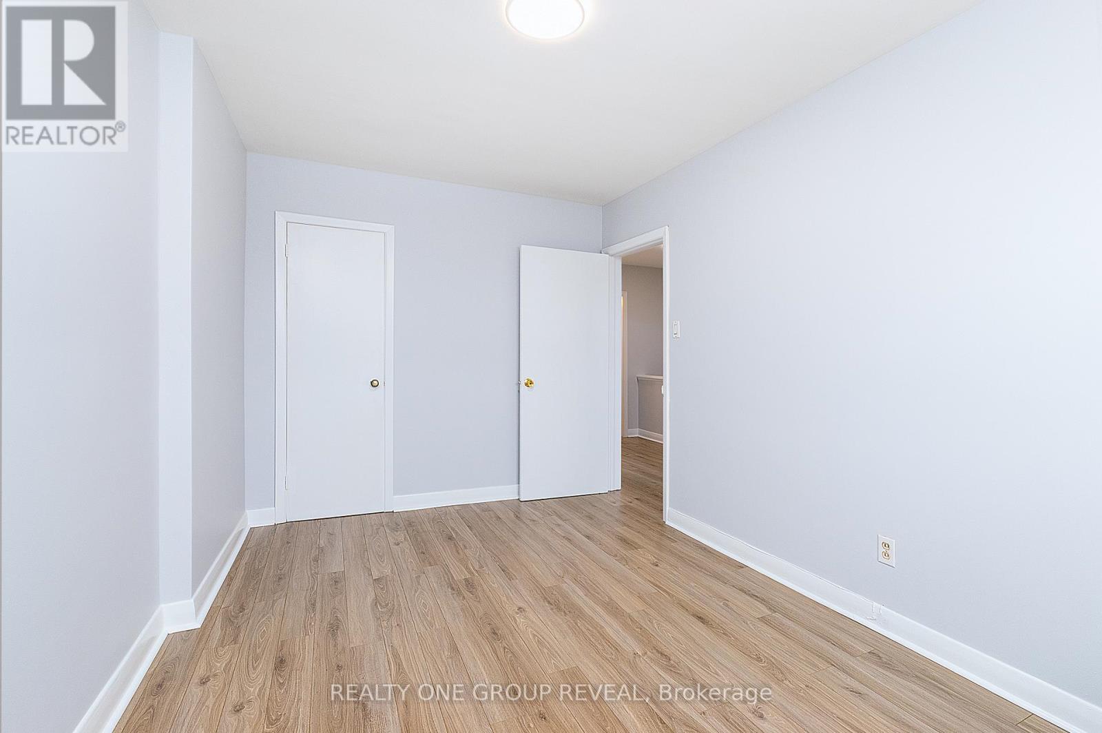 12 Thurodale Avenue, Toronto, Ontario  M6M 3B3 - Photo 19 - W12862924