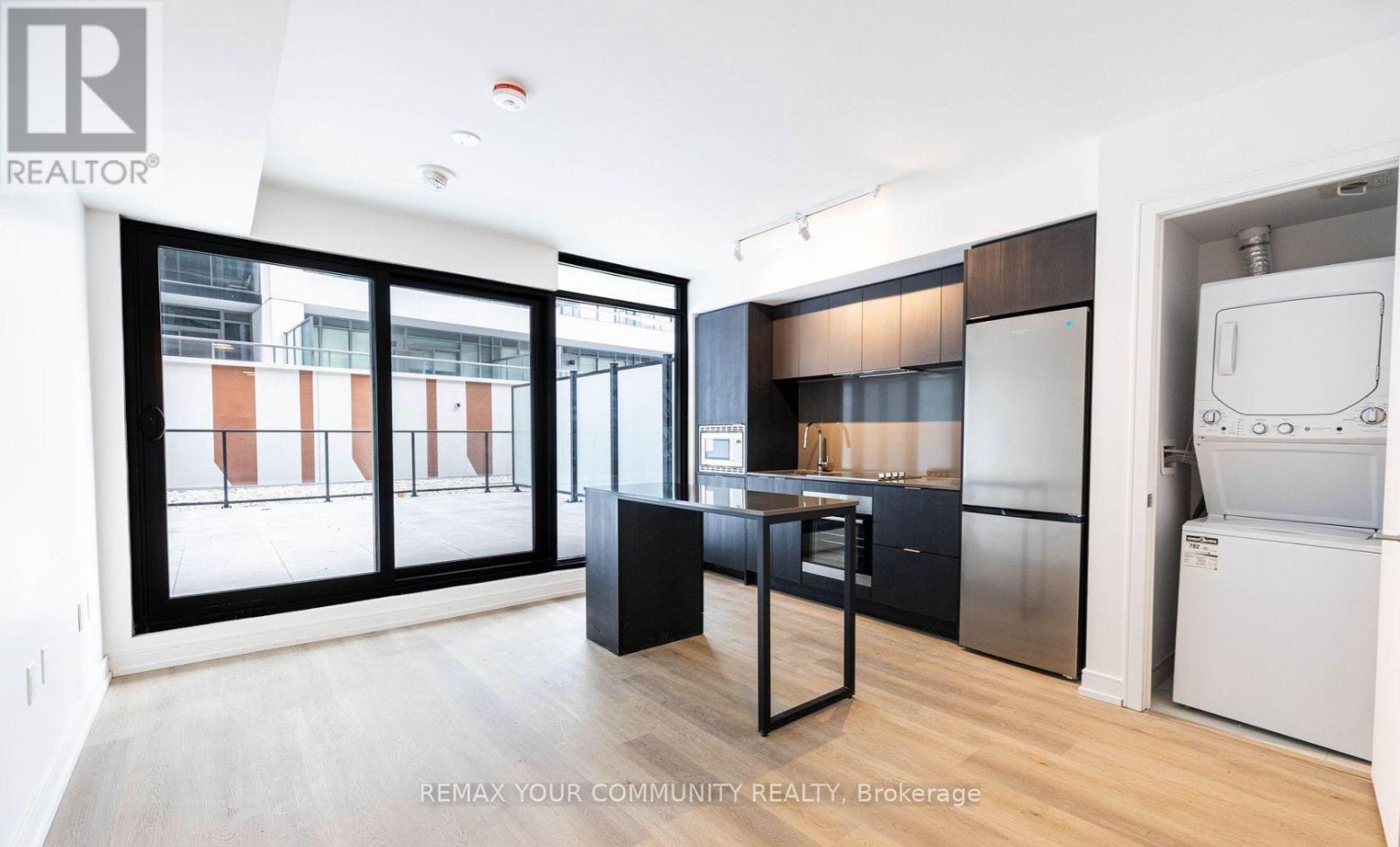 324 - 1 JARVIS STREET, Hamilton, Ontario