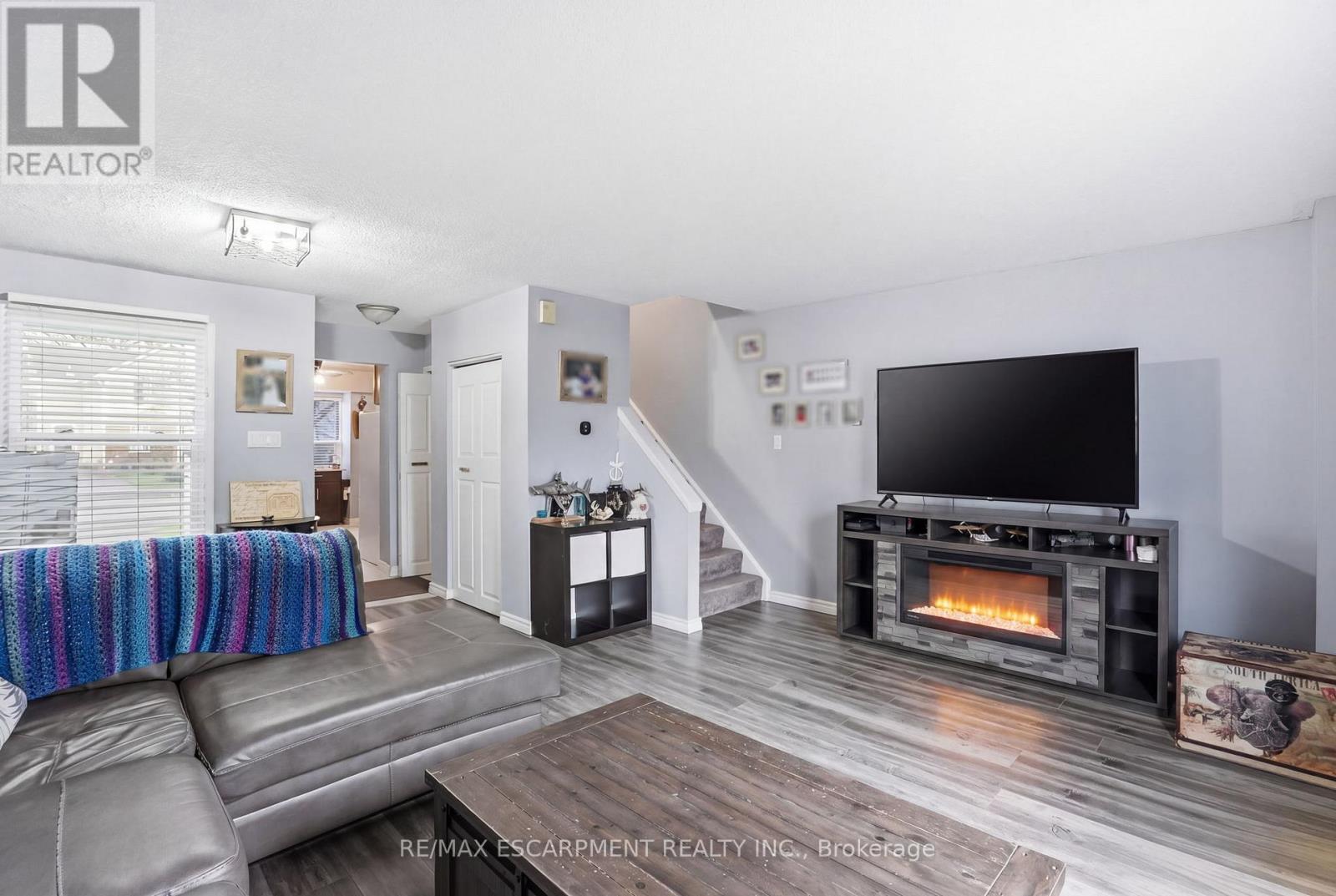 16 Enfield Crescent, Brantford, Ontario  N3P 1B2 - Photo 11 - X13024368