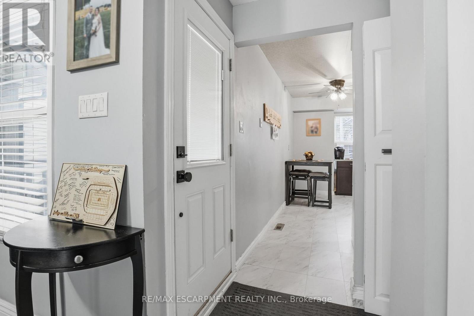 16 Enfield Crescent, Brantford, Ontario  N3P 1B2 - Photo 3 - X13024368